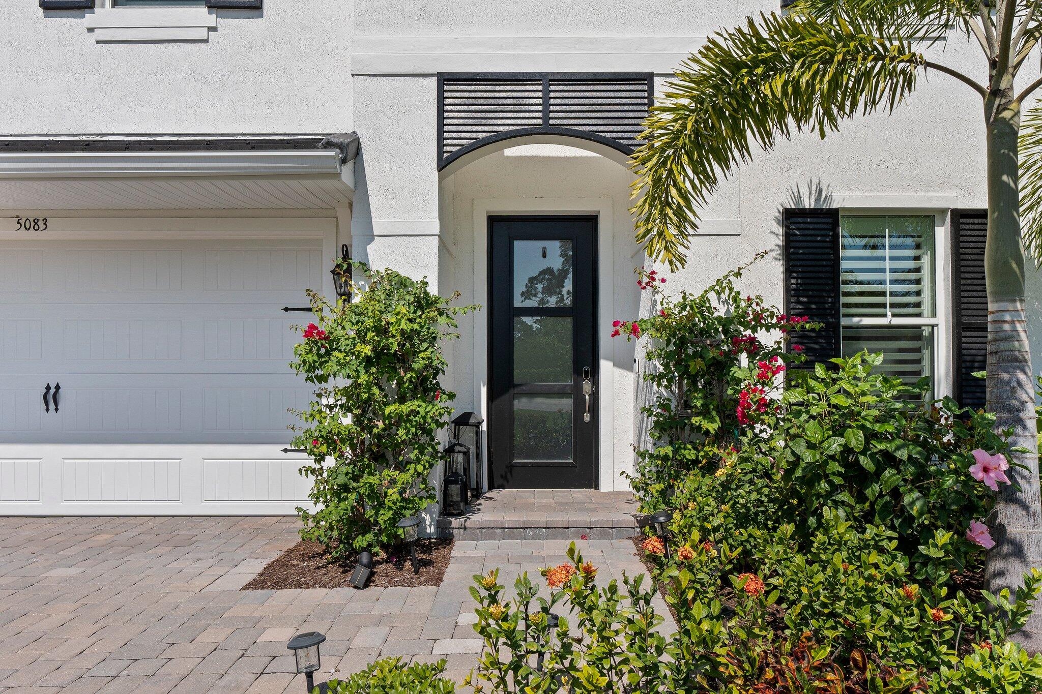 5083 SW Winchester Drive
