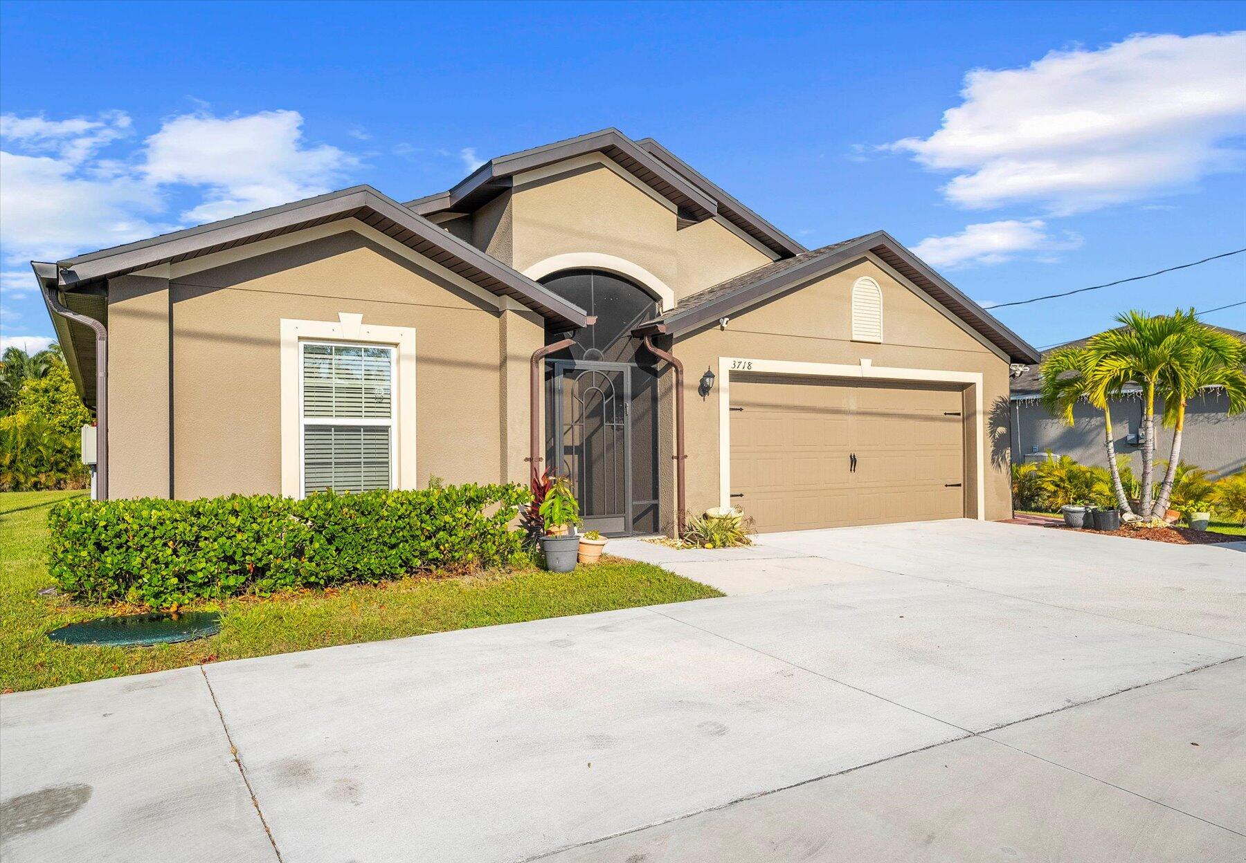 3718 SW Savona Boulevard, Port St. Lucie