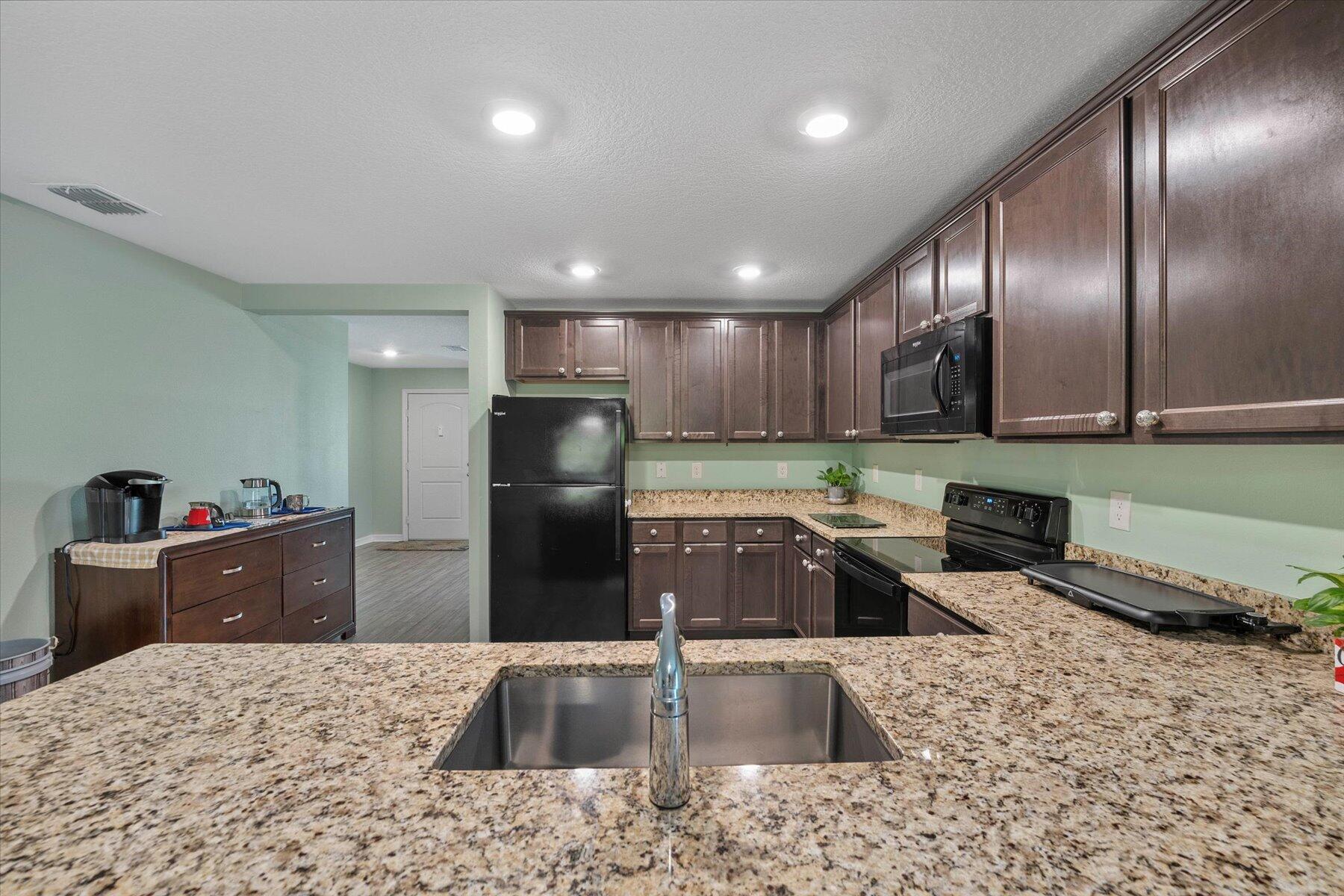 3718 SW Savona Boulevard, Port St. Lucie