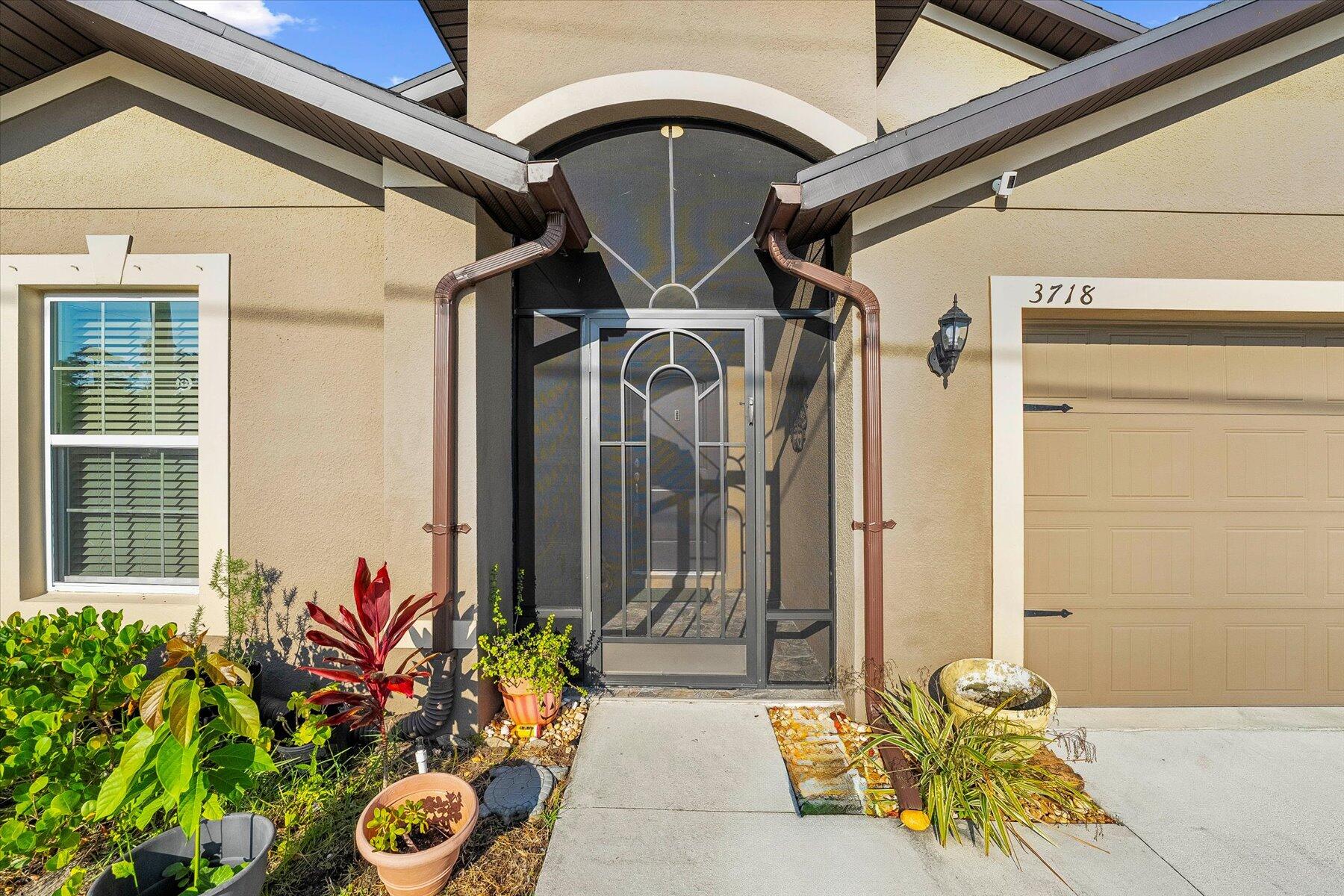 3718 SW Savona Boulevard, Port St. Lucie