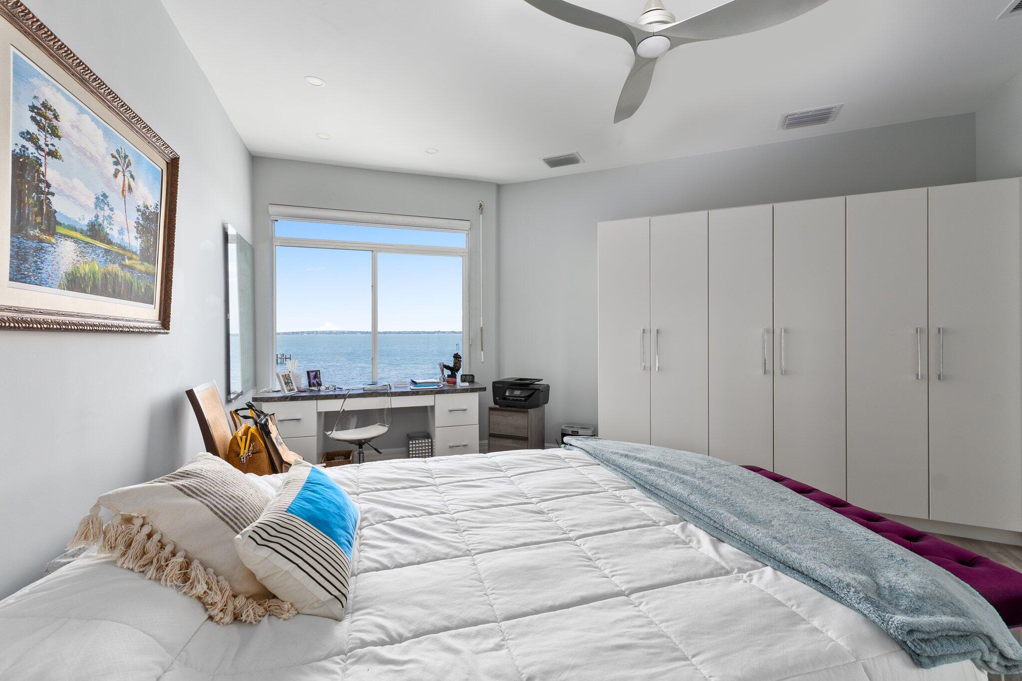 2370 NE Ocean A303