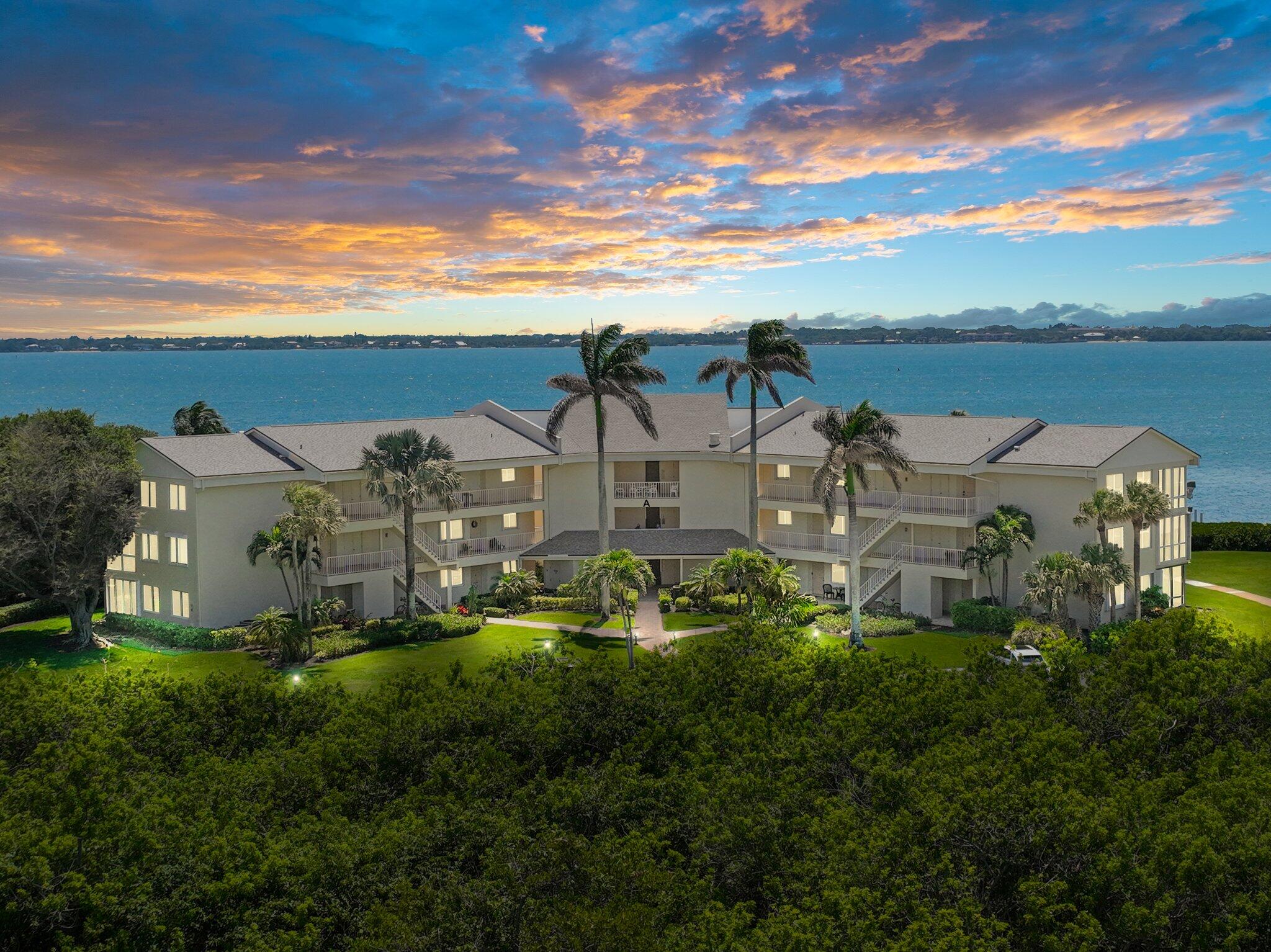2370 NE Ocean A303