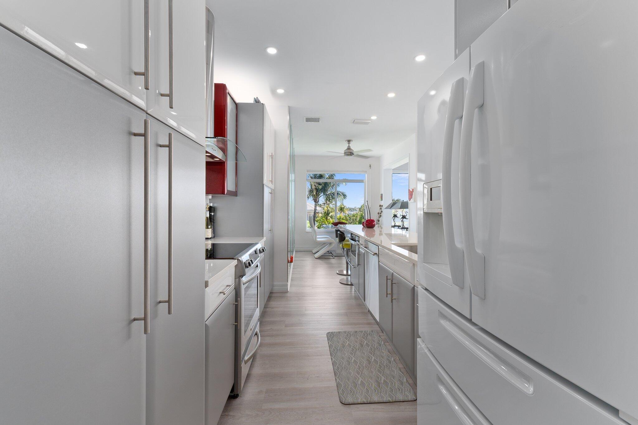 2370 NE Ocean A303