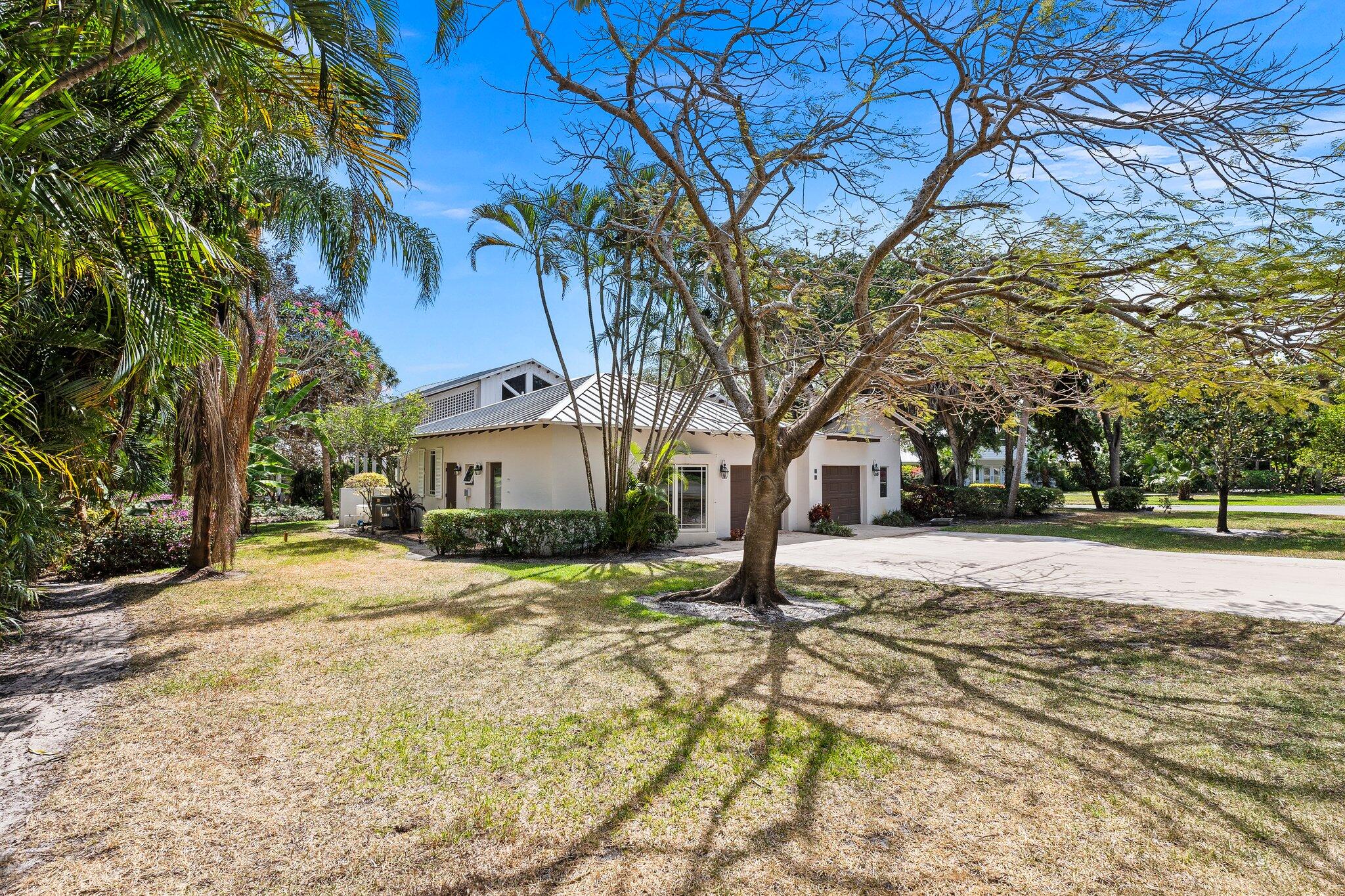 12 Oakwood Drive