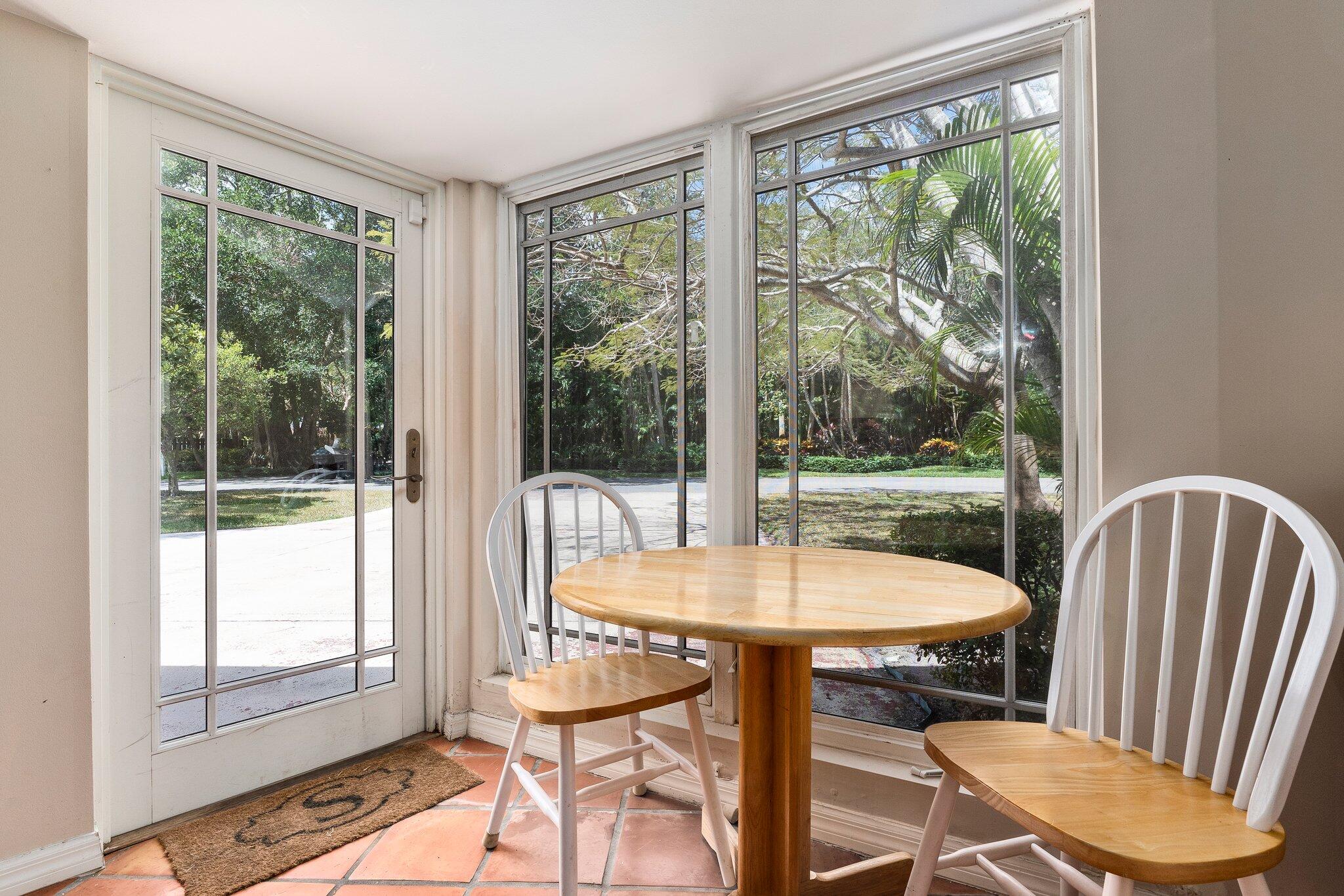 12 Oakwood Drive