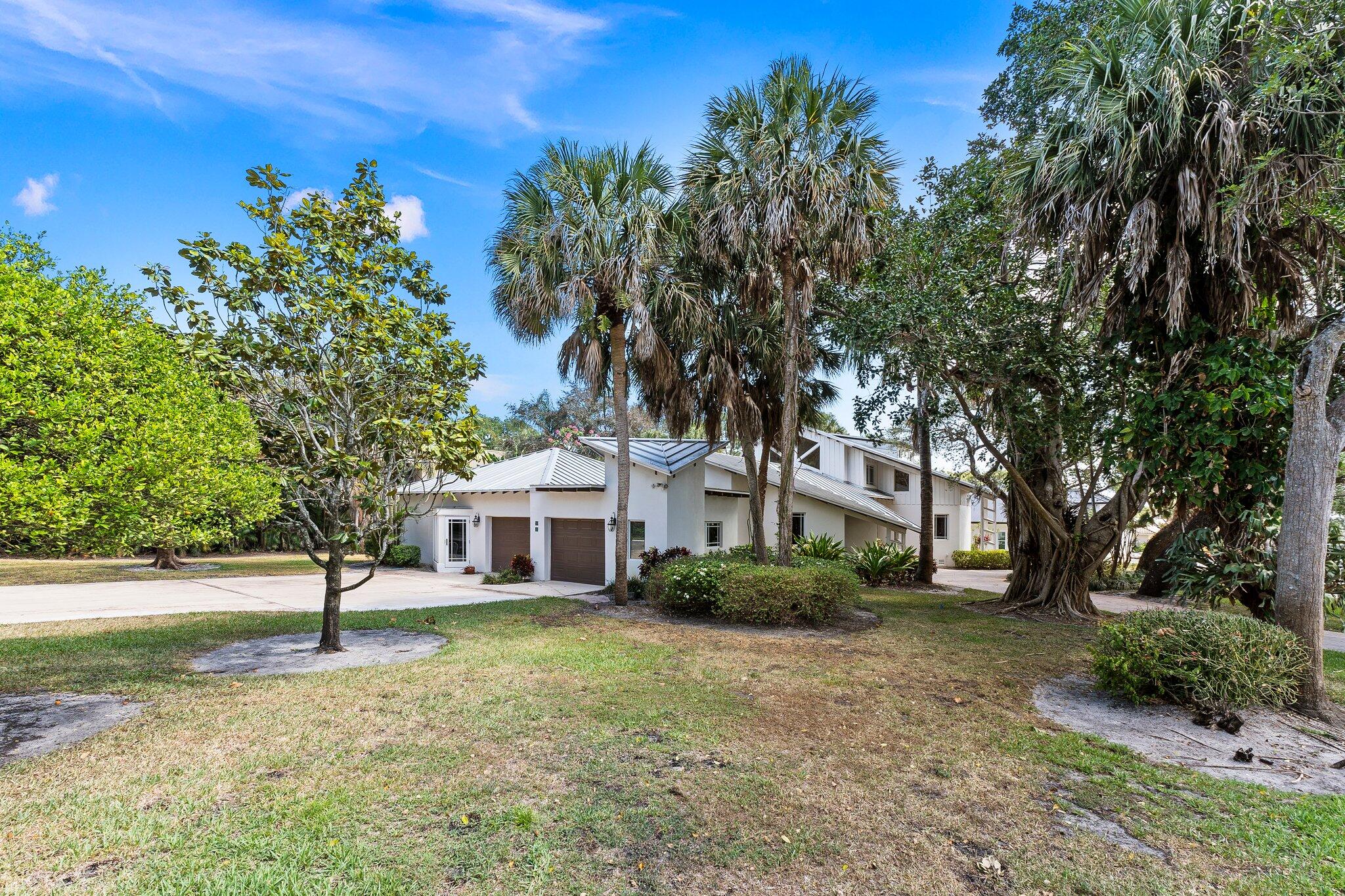 12 Oakwood Drive