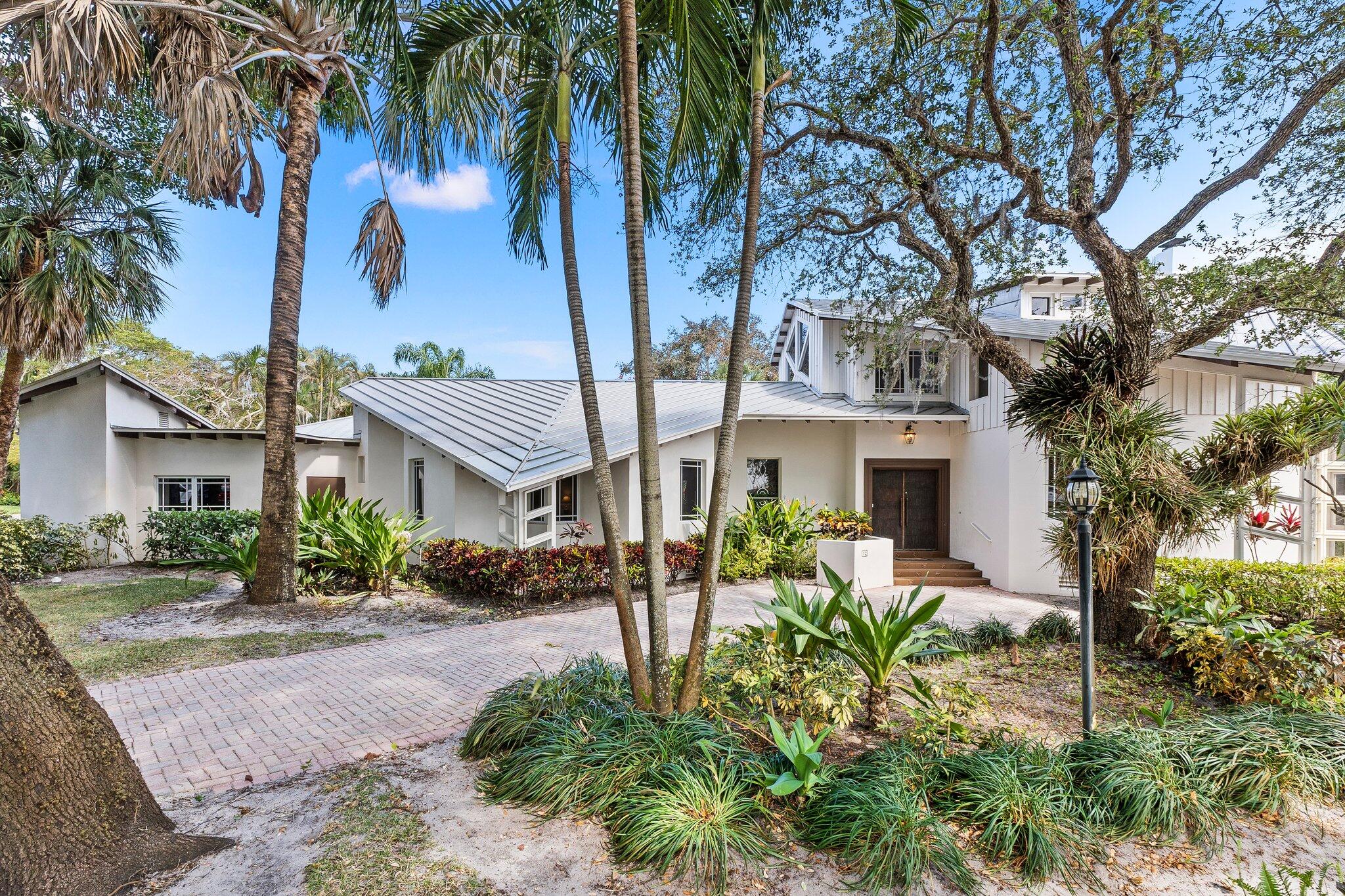 12 Oakwood Drive