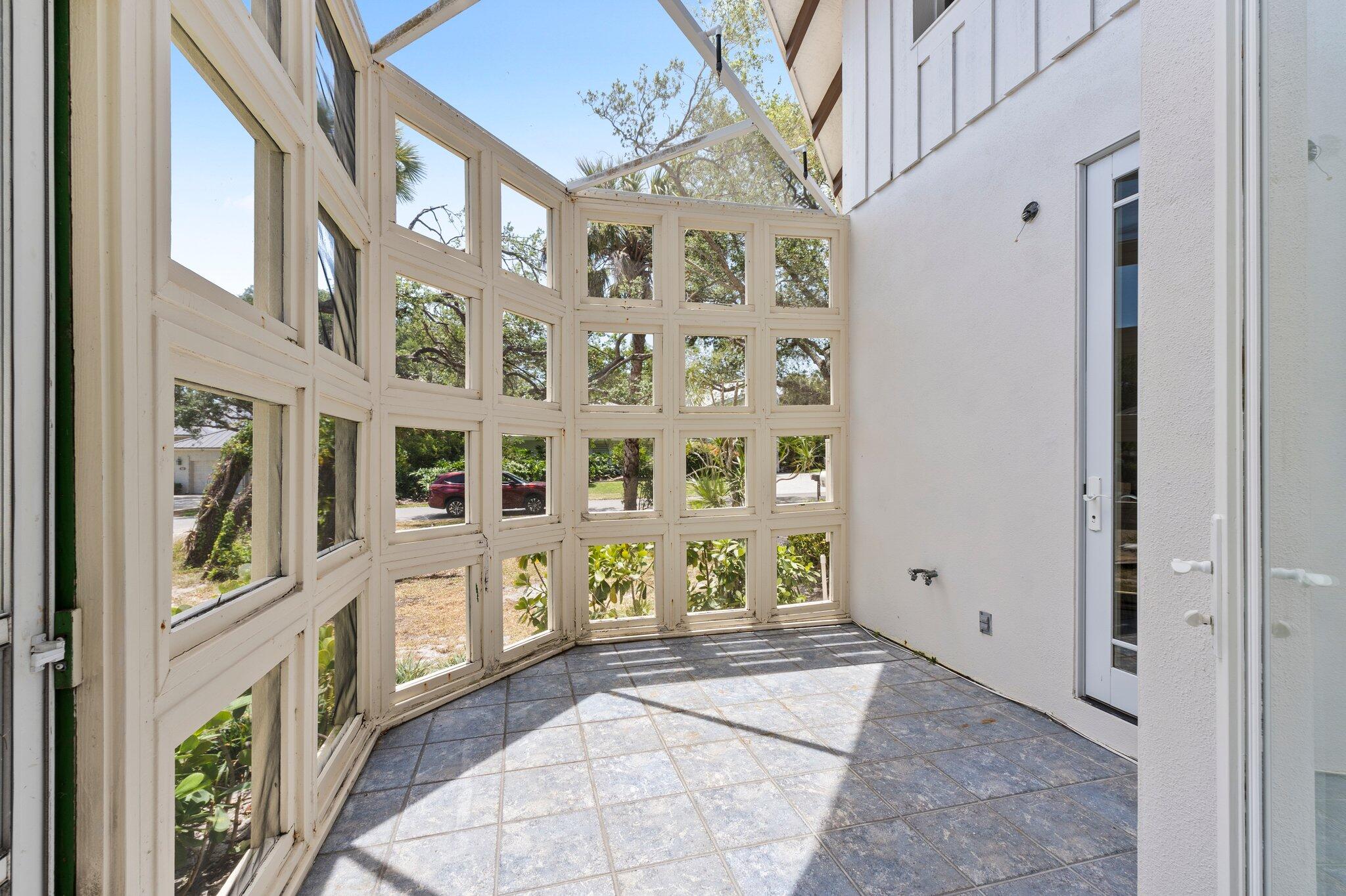 12 Oakwood Drive