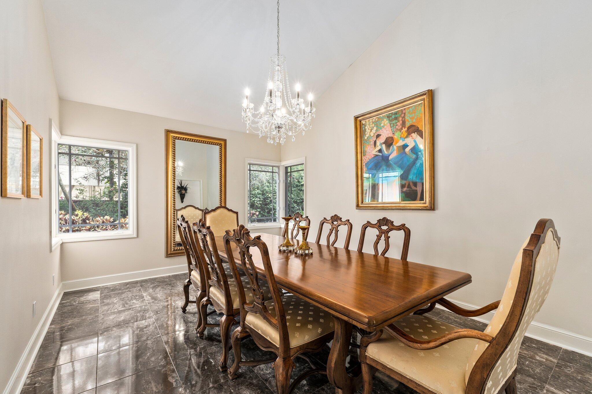 12 Oakwood Drive