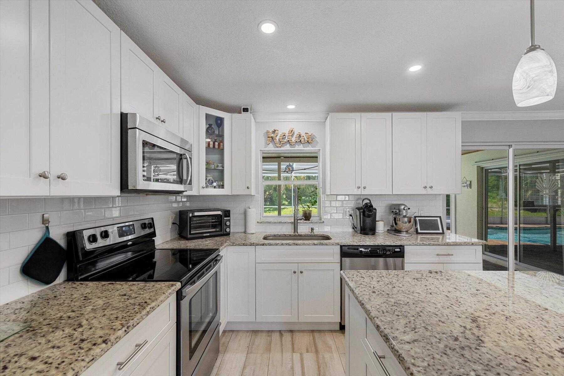 4106 NE Hyline Drive
