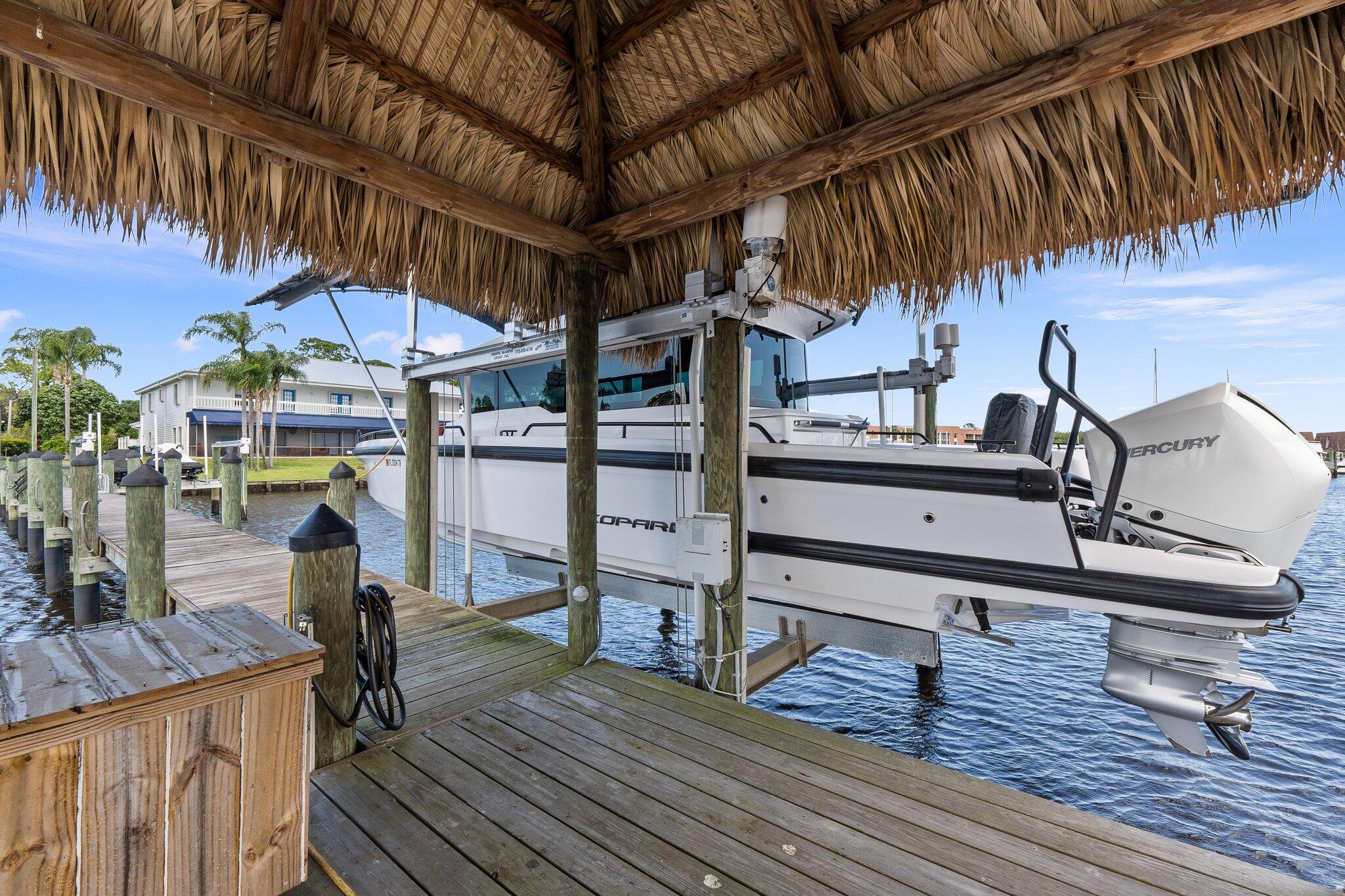 1002 SE Kitching Cove Lane, Port St. Lucie