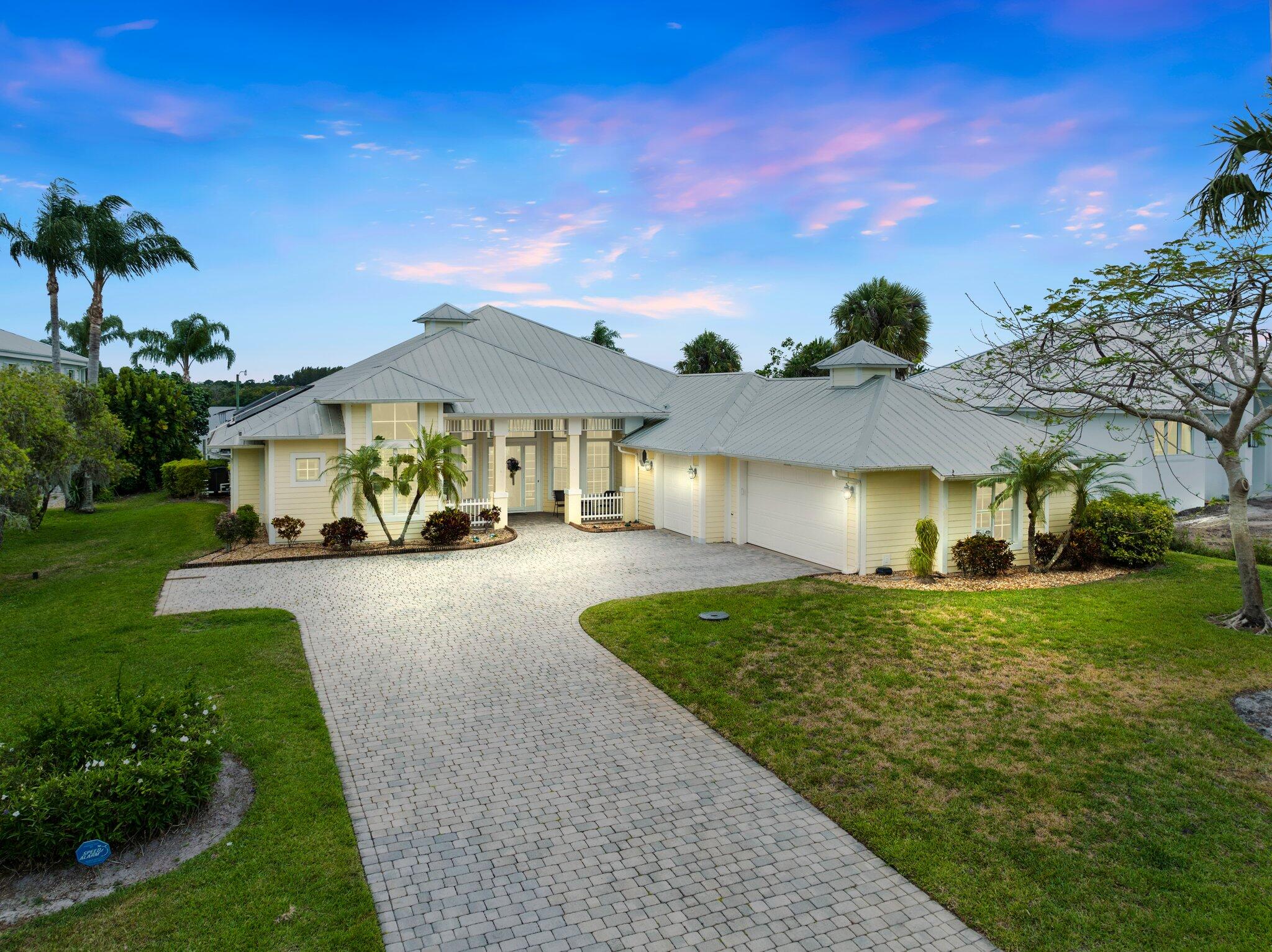 1002 SE Kitching Cove Lane, Port St. Lucie