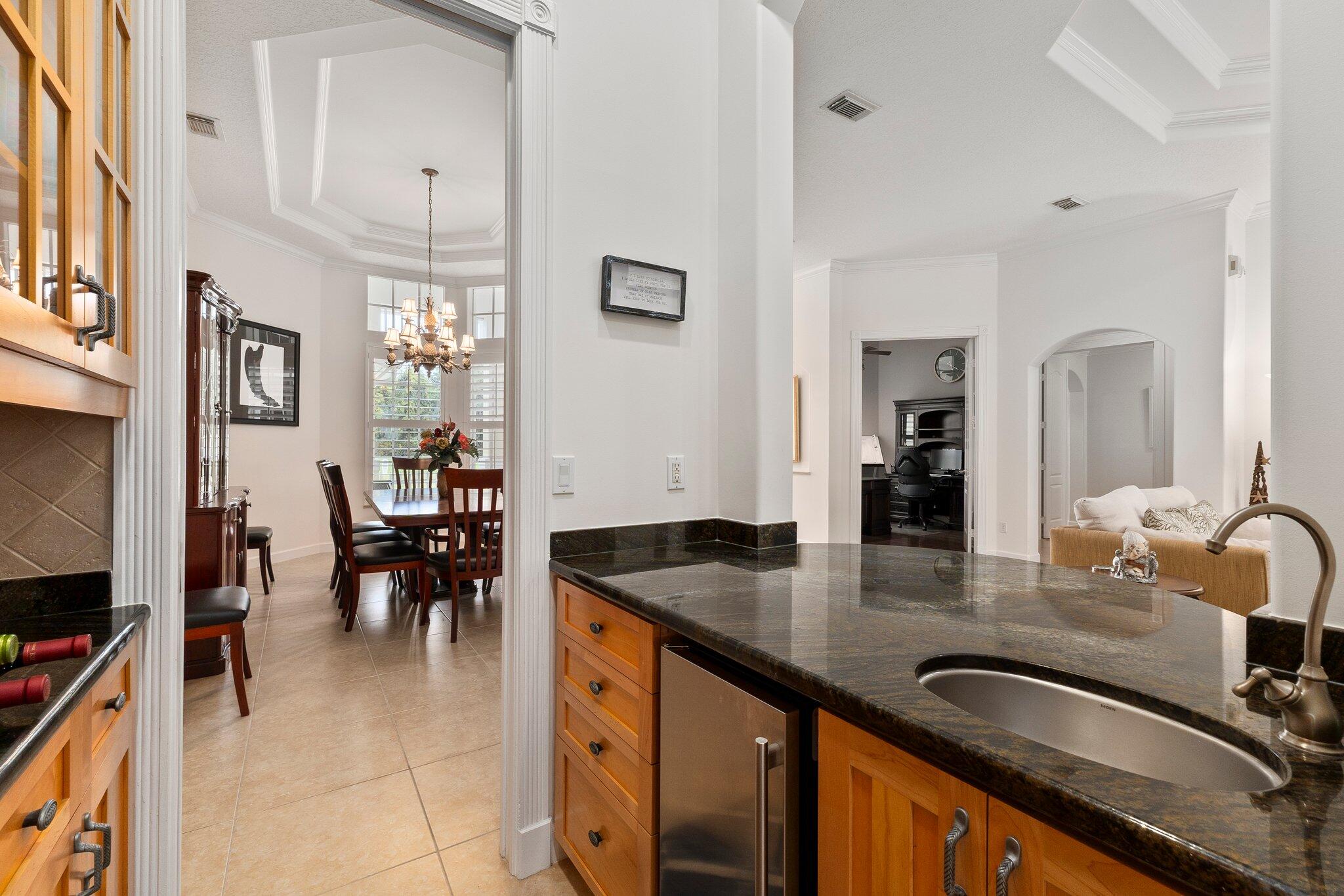1002 SE Kitching Cove Lane, Port St. Lucie