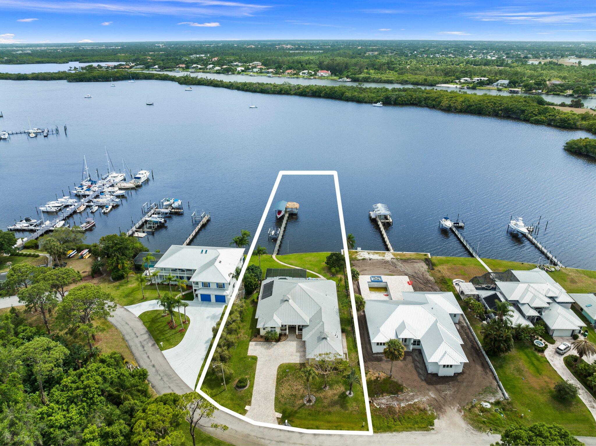 1002 SE Kitching Cove Lane, Port St. Lucie