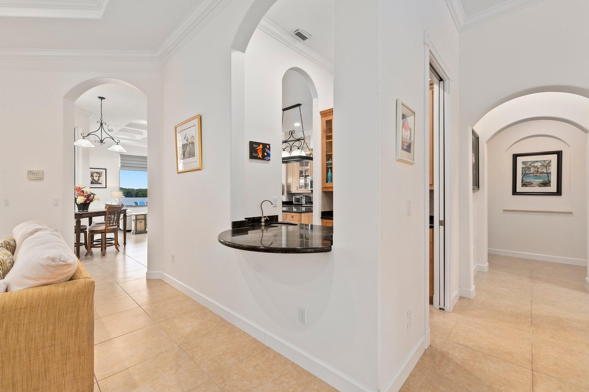 1002 SE Kitching Cove Lane, Port St. Lucie