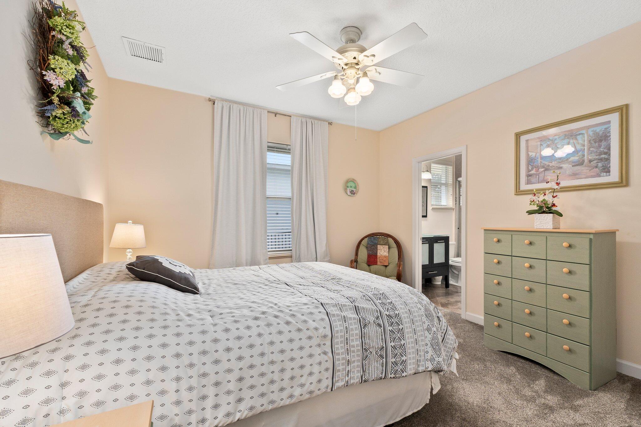 1002 SE Kitching Cove Lane, Port St. Lucie