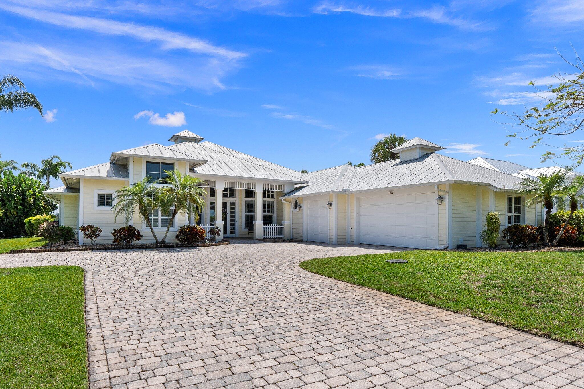 1002 SE Kitching Cove Lane, Port St. Lucie