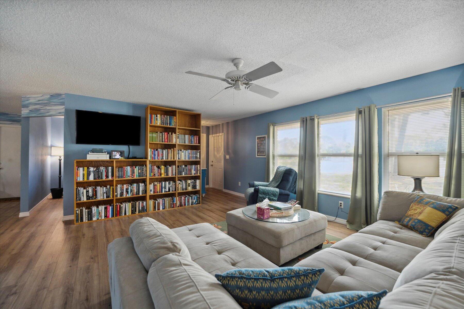 101 NE Caprona Avenue, Port St. Lucie