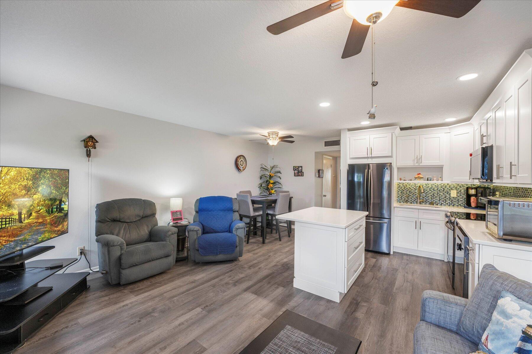 2600 SE Ocean Boulevard Ff4