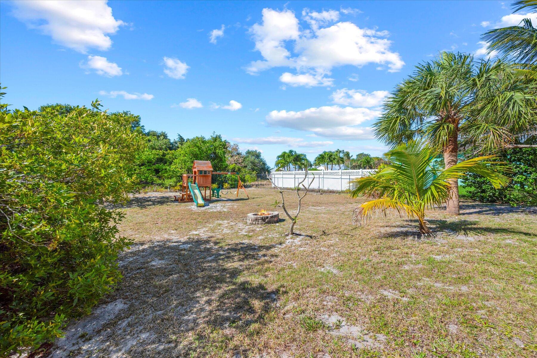1000 NE County Line Road