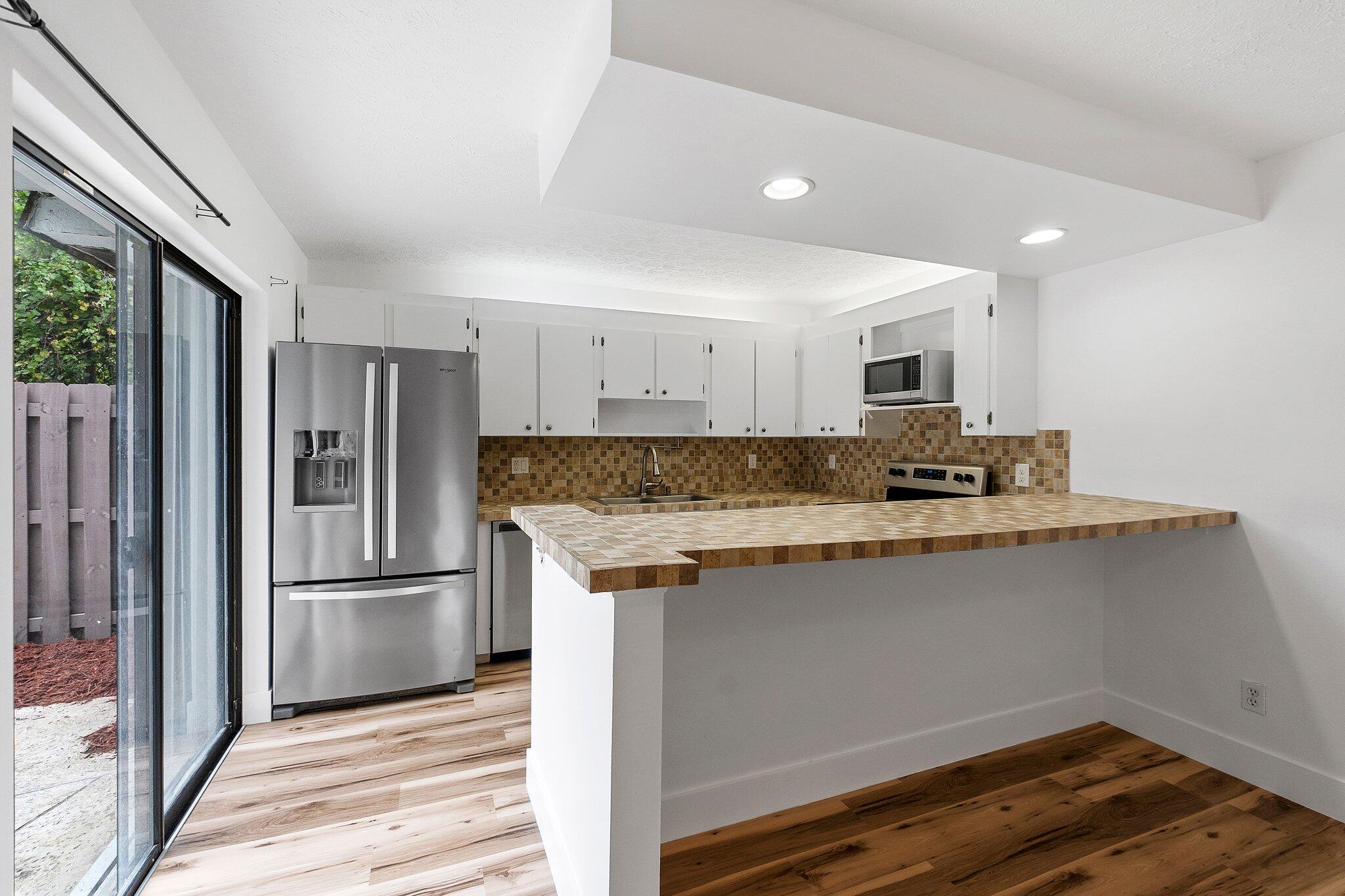762 NW 10th Terrace