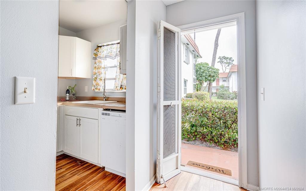 2600 SE Ocean Avenue Jj2