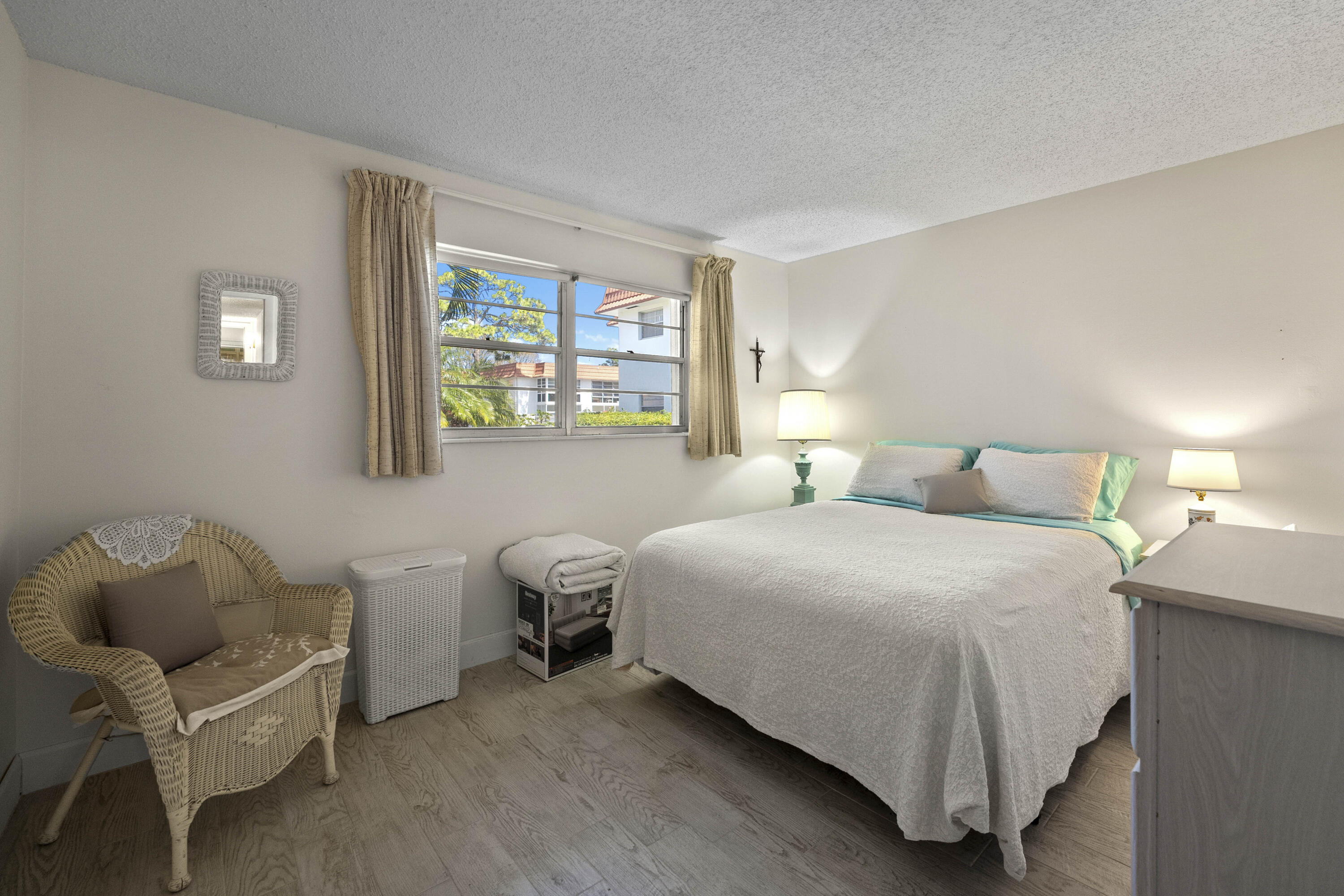 2600 SE Ocean Boulevard Q1