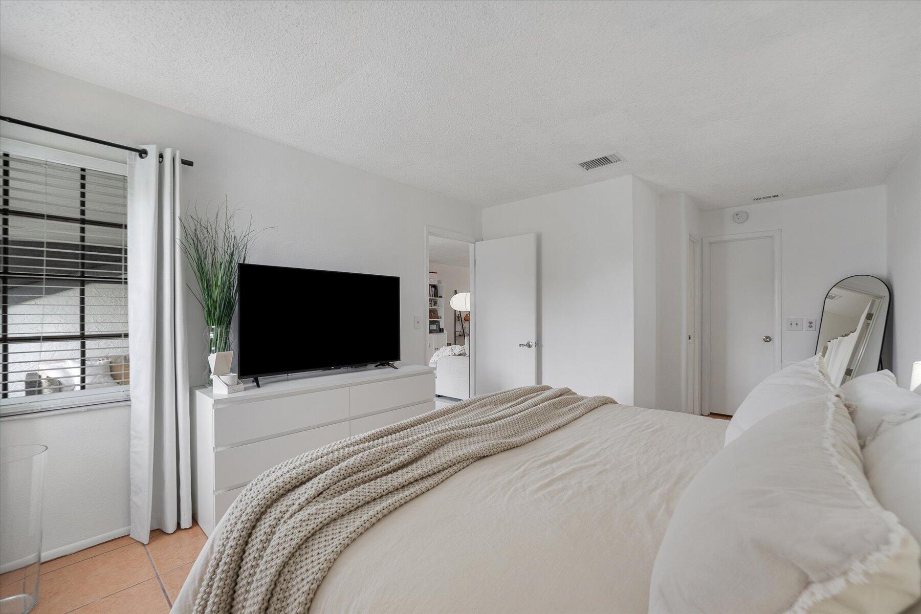 241 SW Sterret Circle, Port St. Lucie