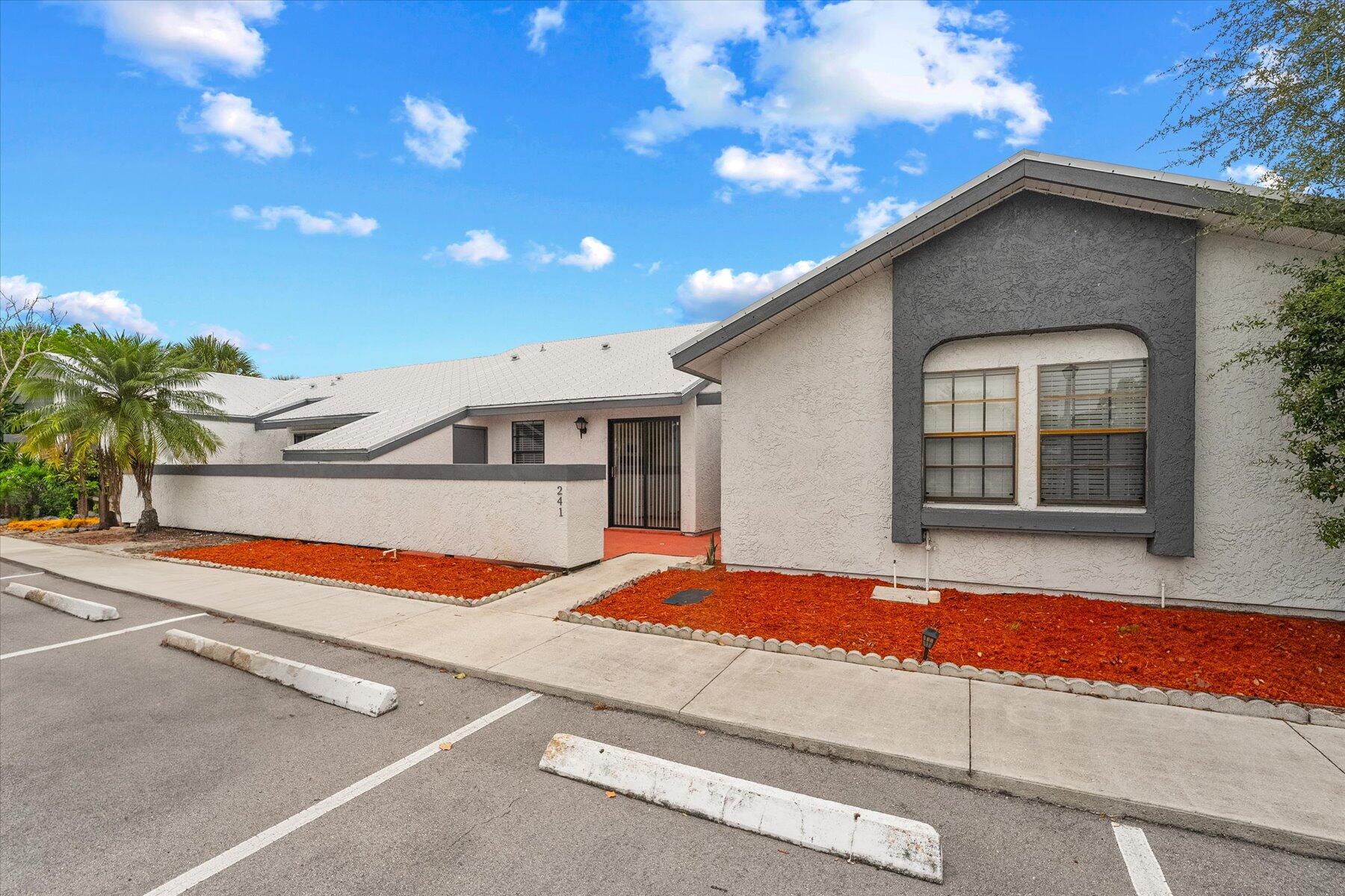 241 SW Sterret Circle, Port St. Lucie