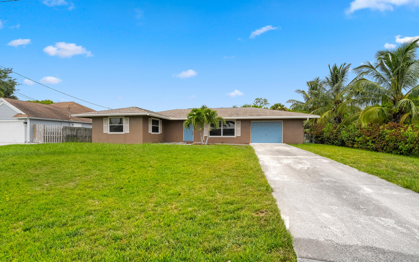 2374 SW Woodridge Street, Port St. Lucie