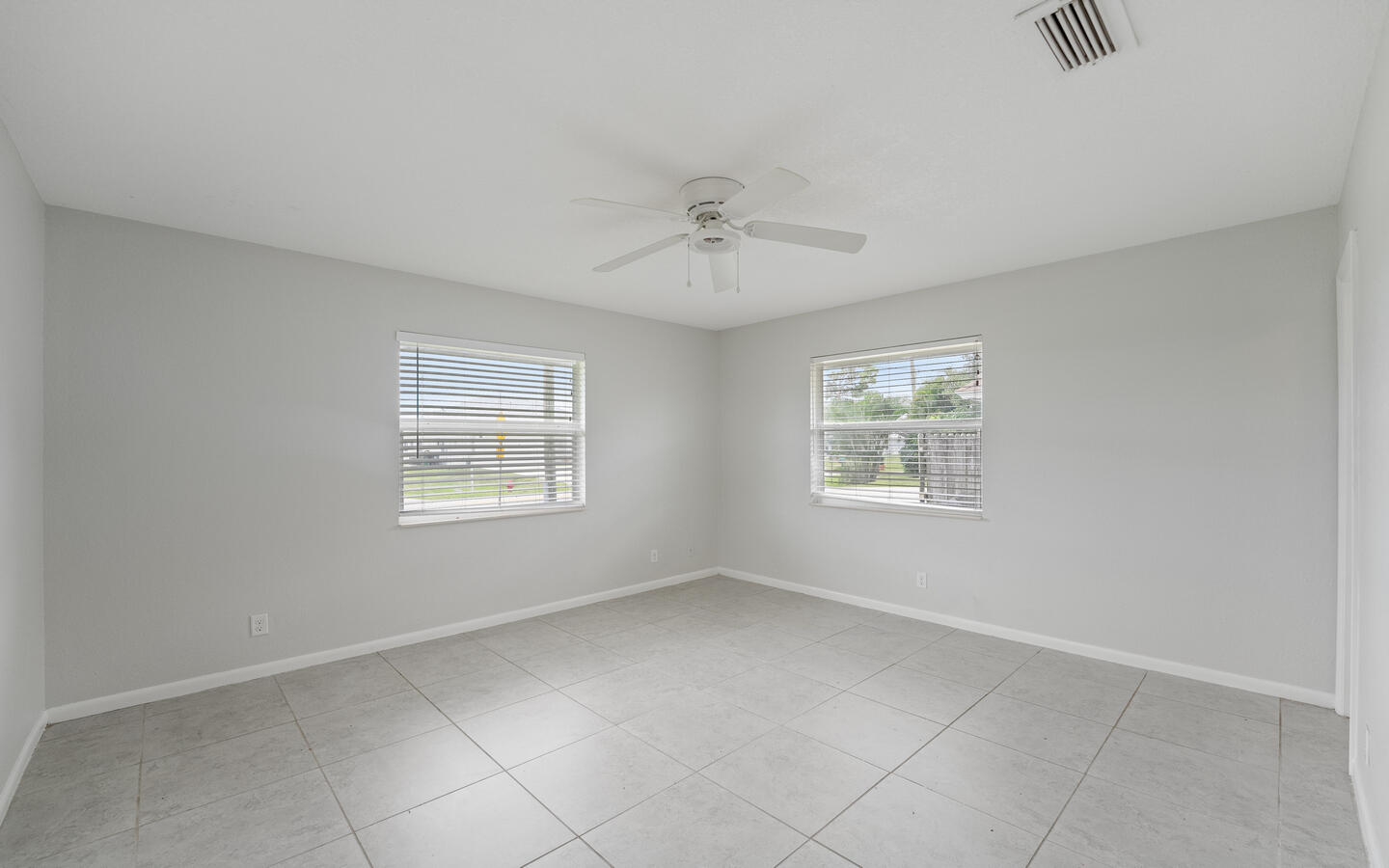 2374 SW Woodridge Street, Port St. Lucie