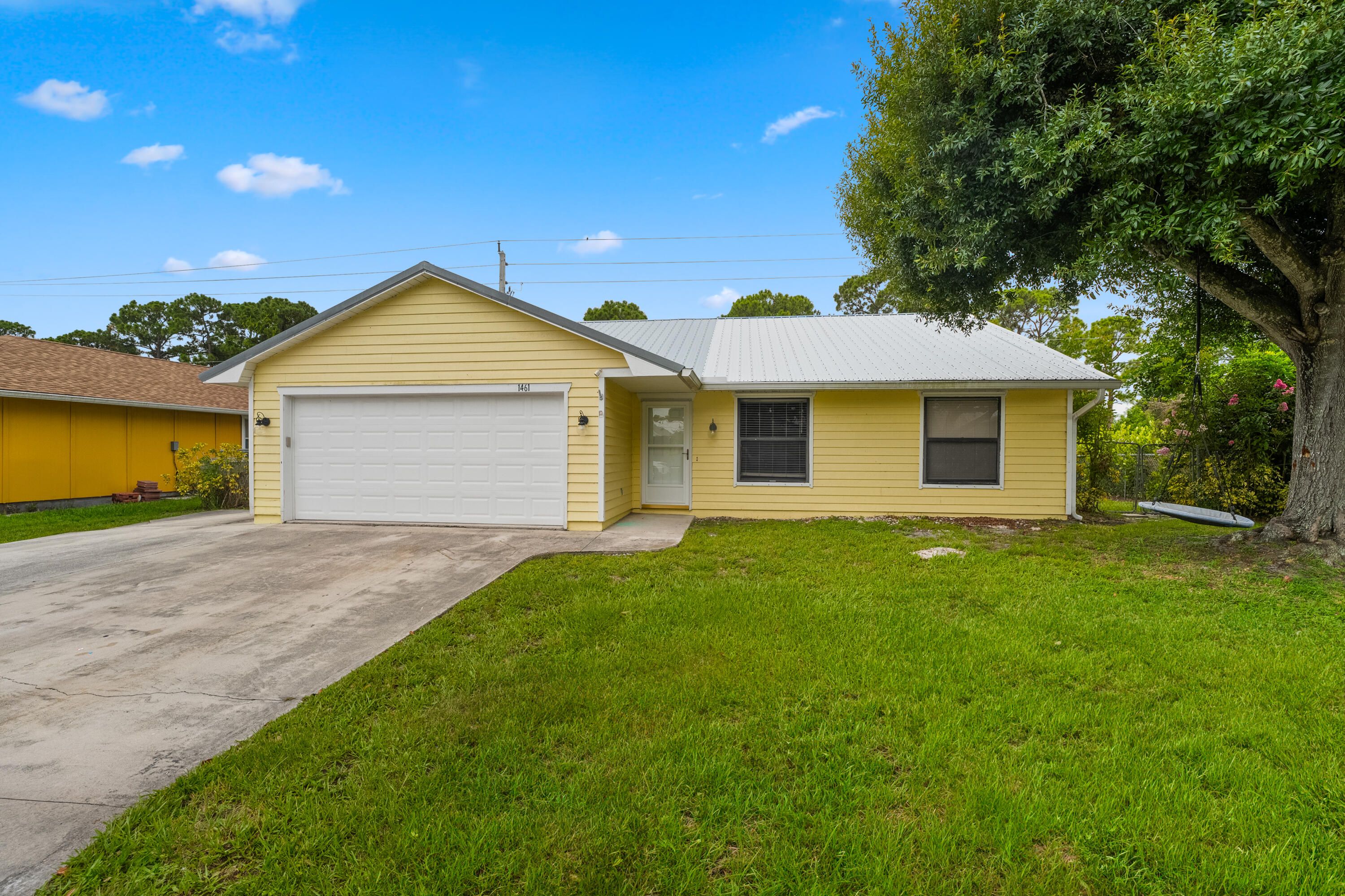 1461 SW Vizcaya Circle