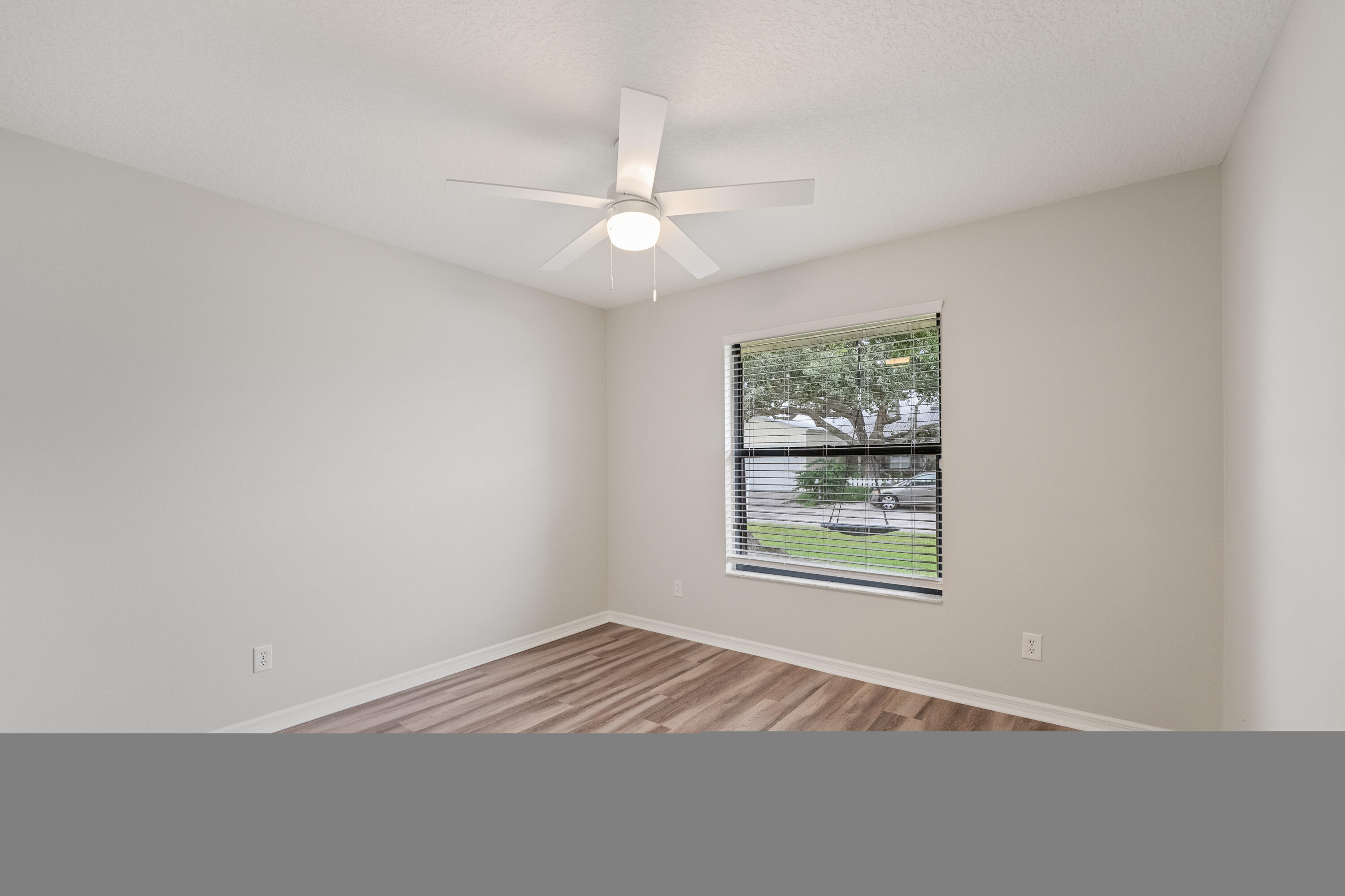 1461 SW Vizcaya Circle