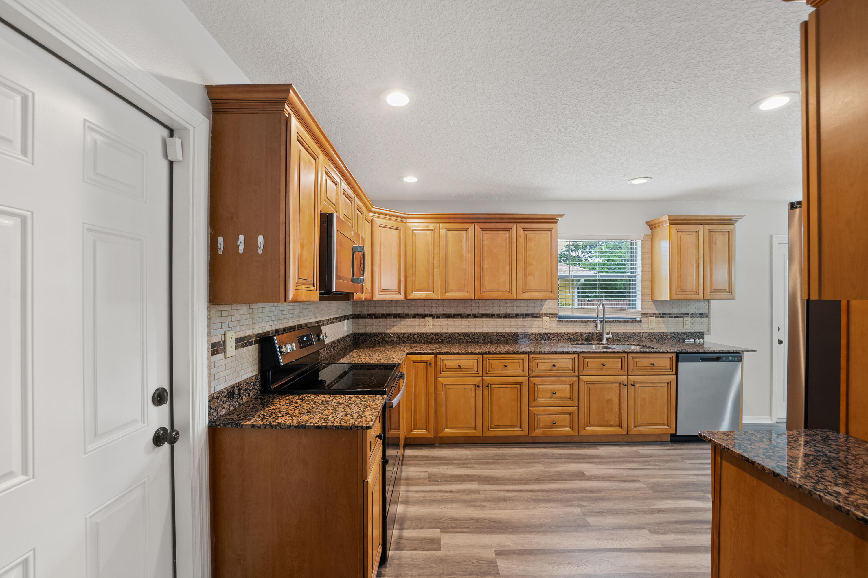 1461 SW Vizcaya Circle