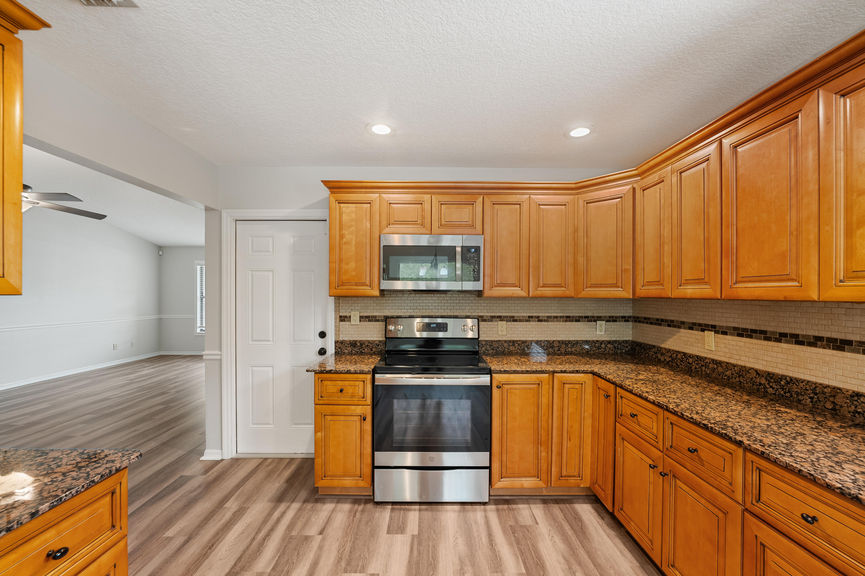 1461 SW Vizcaya Circle