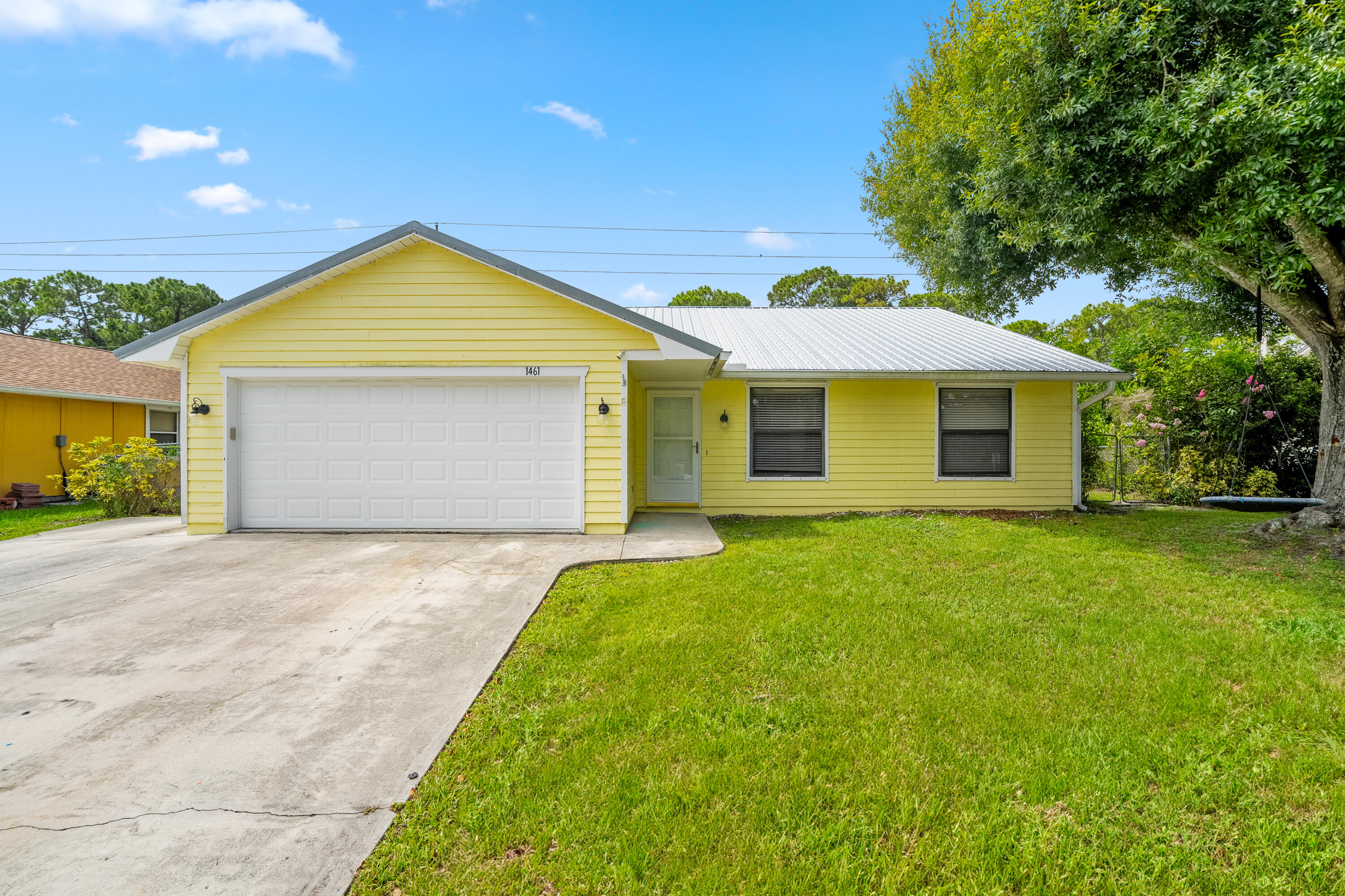 1461 SW Vizcaya Circle