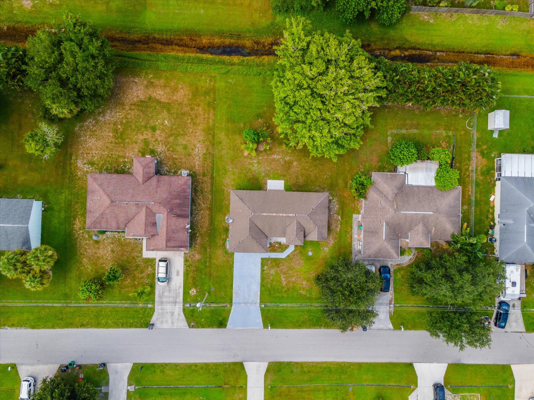 2234 SE Friendship Street, Port St. Lucie