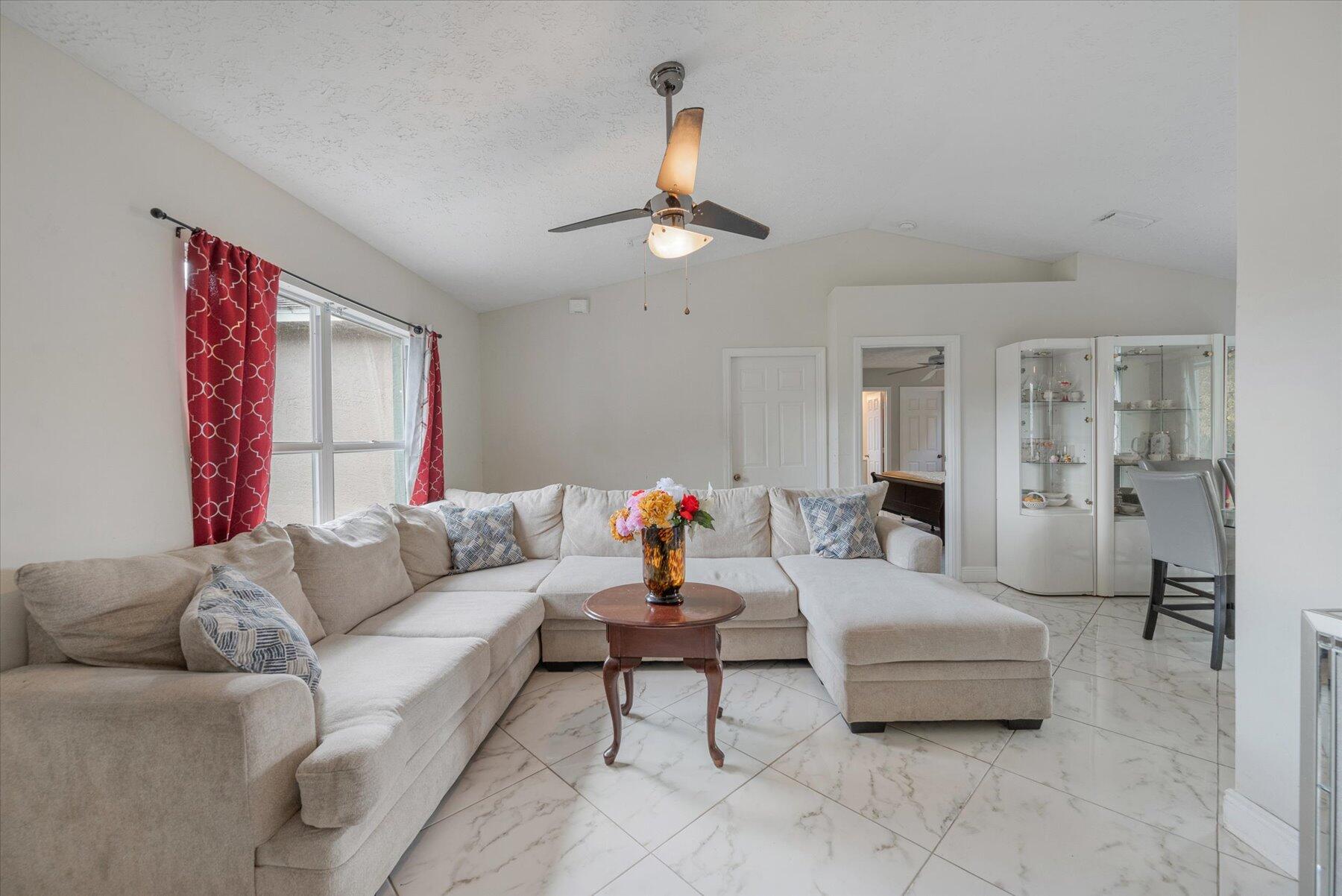 2234 SE Friendship Street, Port St. Lucie