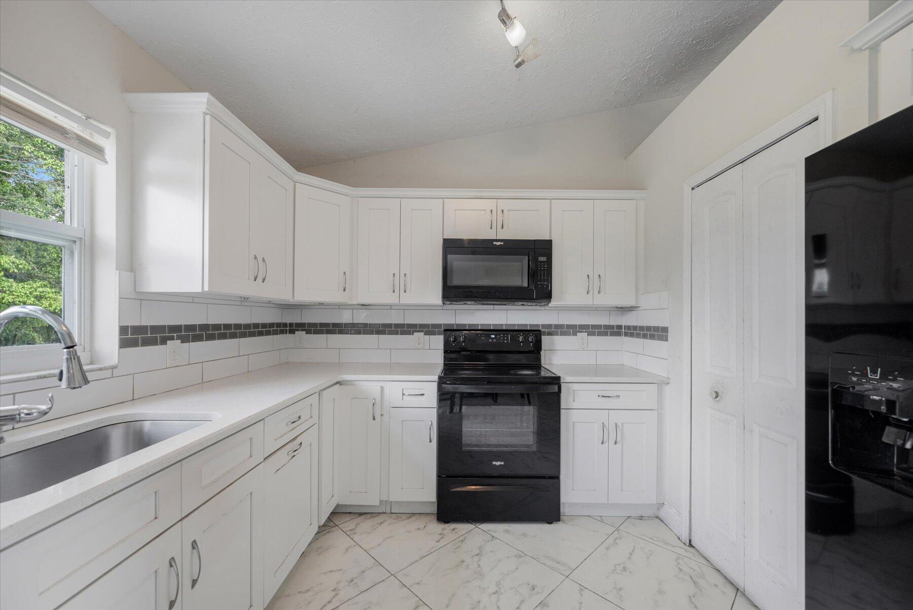 2234 SE Friendship Street, Port St. Lucie