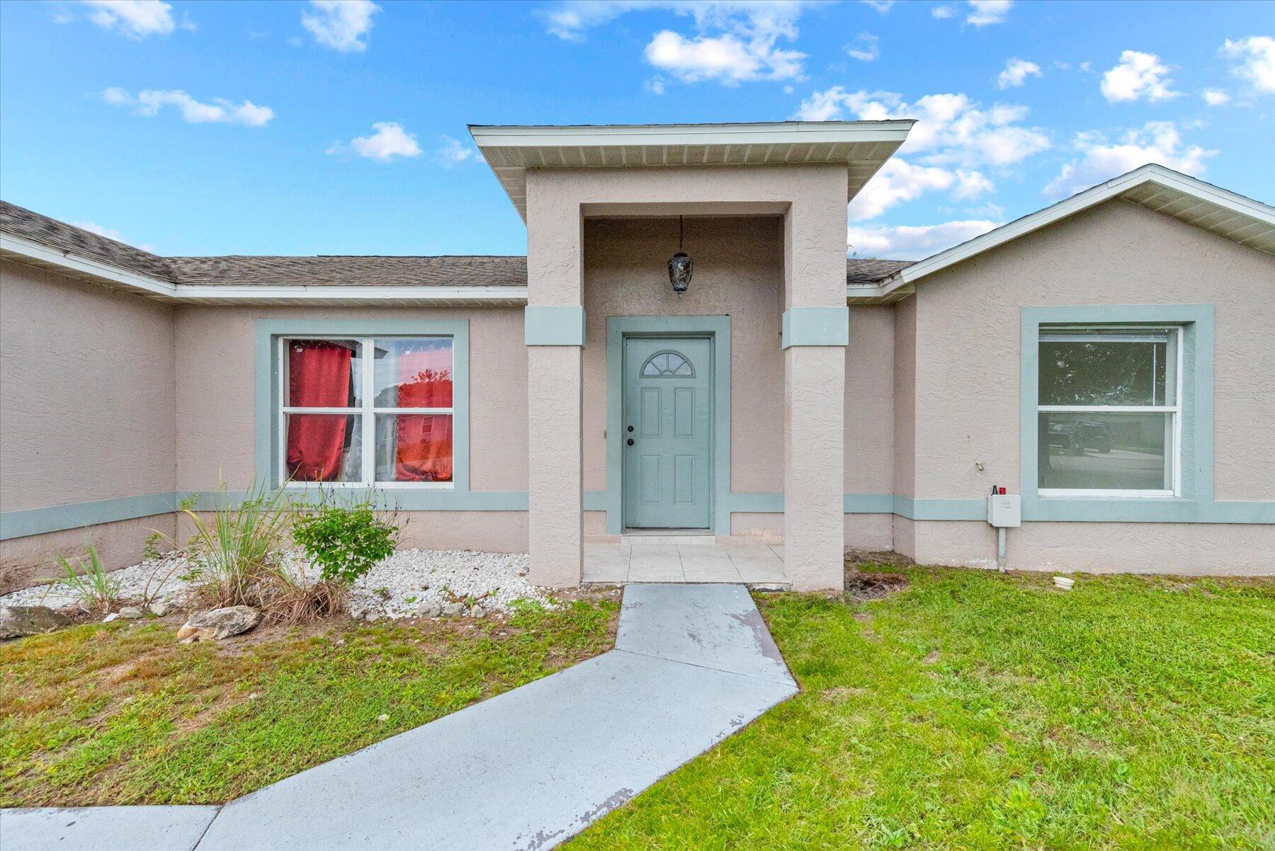 2234 SE Friendship Street, Port St. Lucie