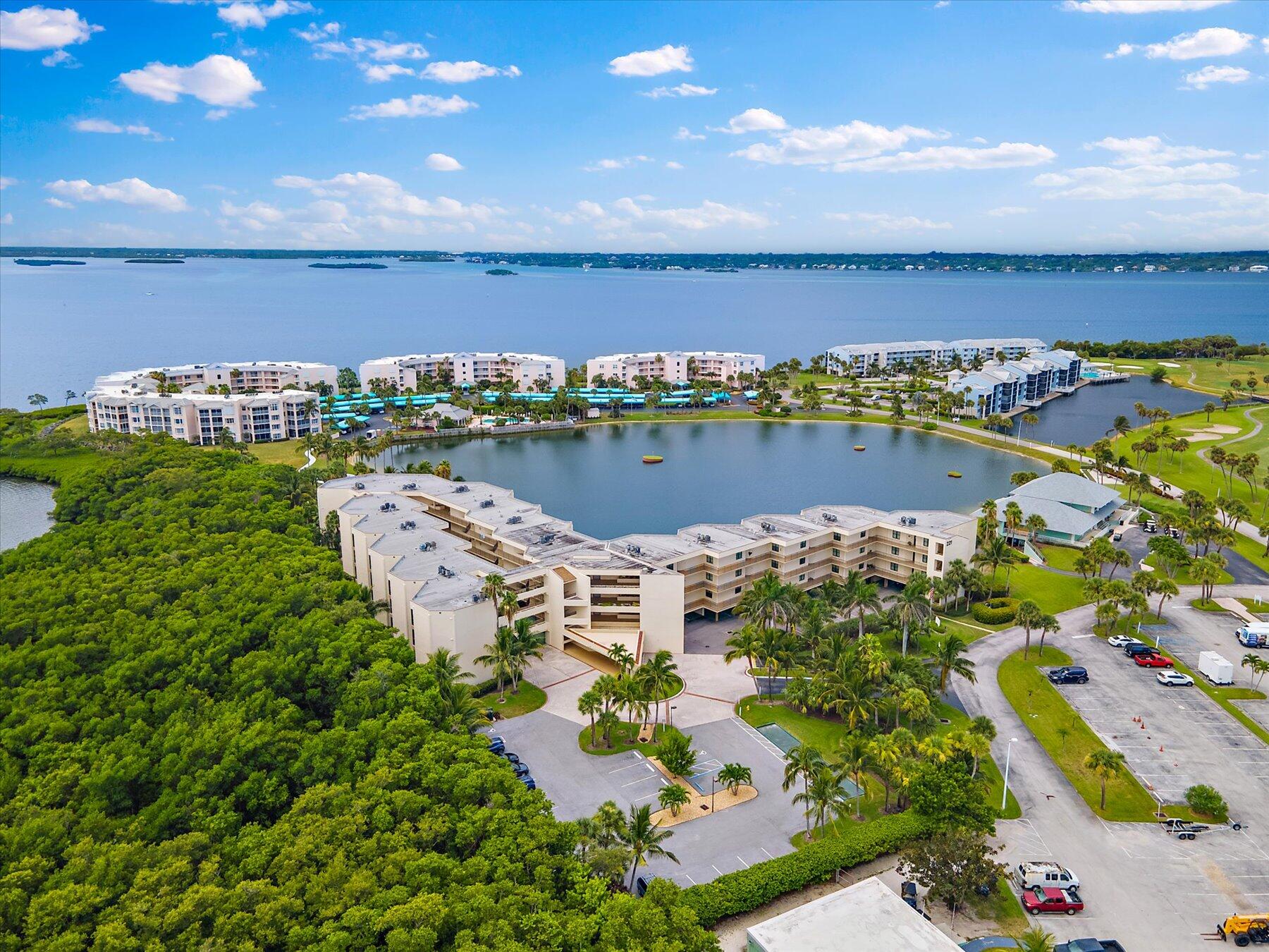 221 NE Plantation Road 406
