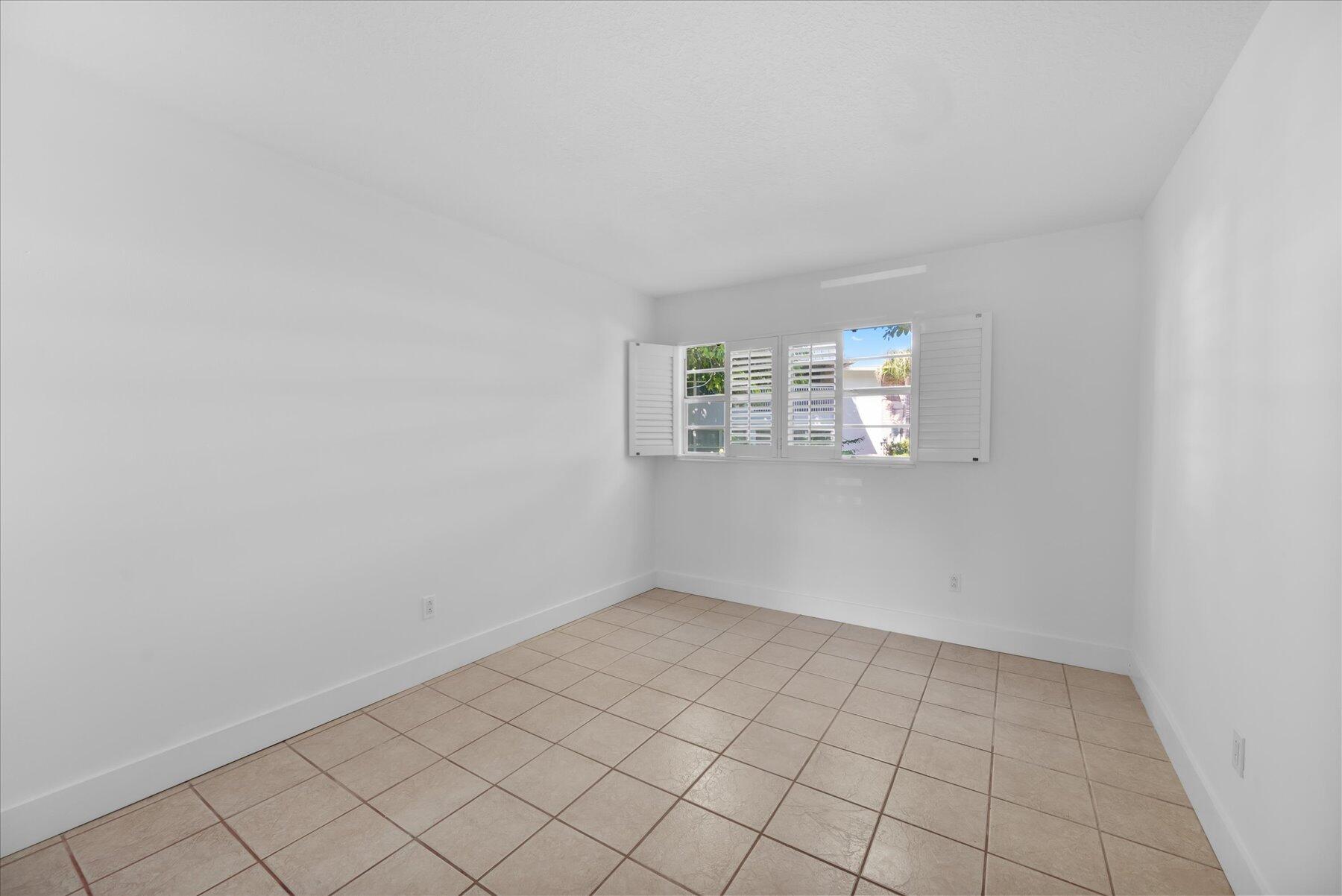 2929 SE Ocean Boulevard 2