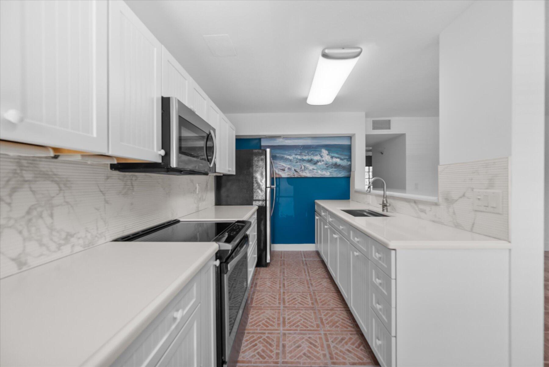 2929 SE Ocean Boulevard 2