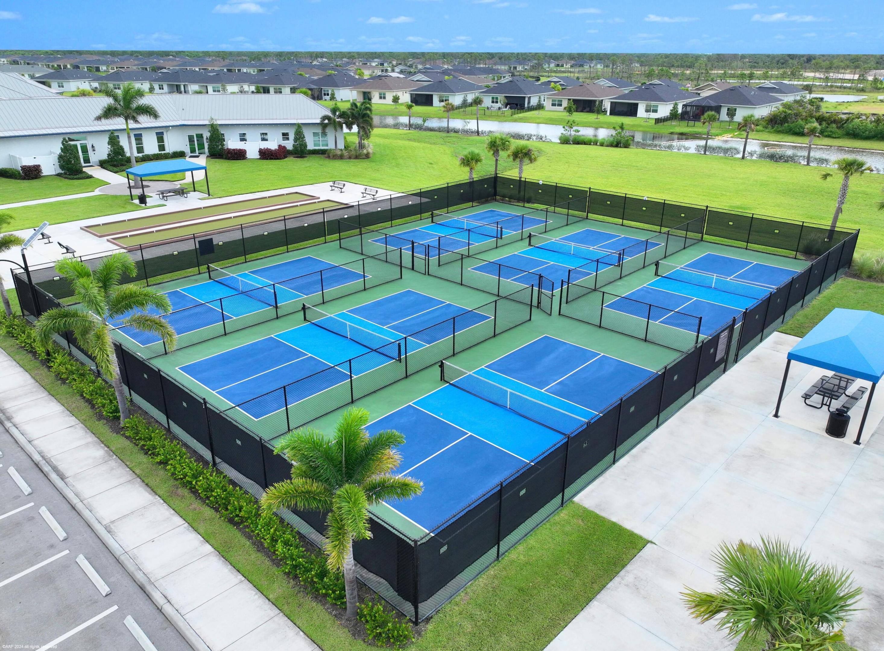 2073 SE Crosswood Way, Port St. Lucie