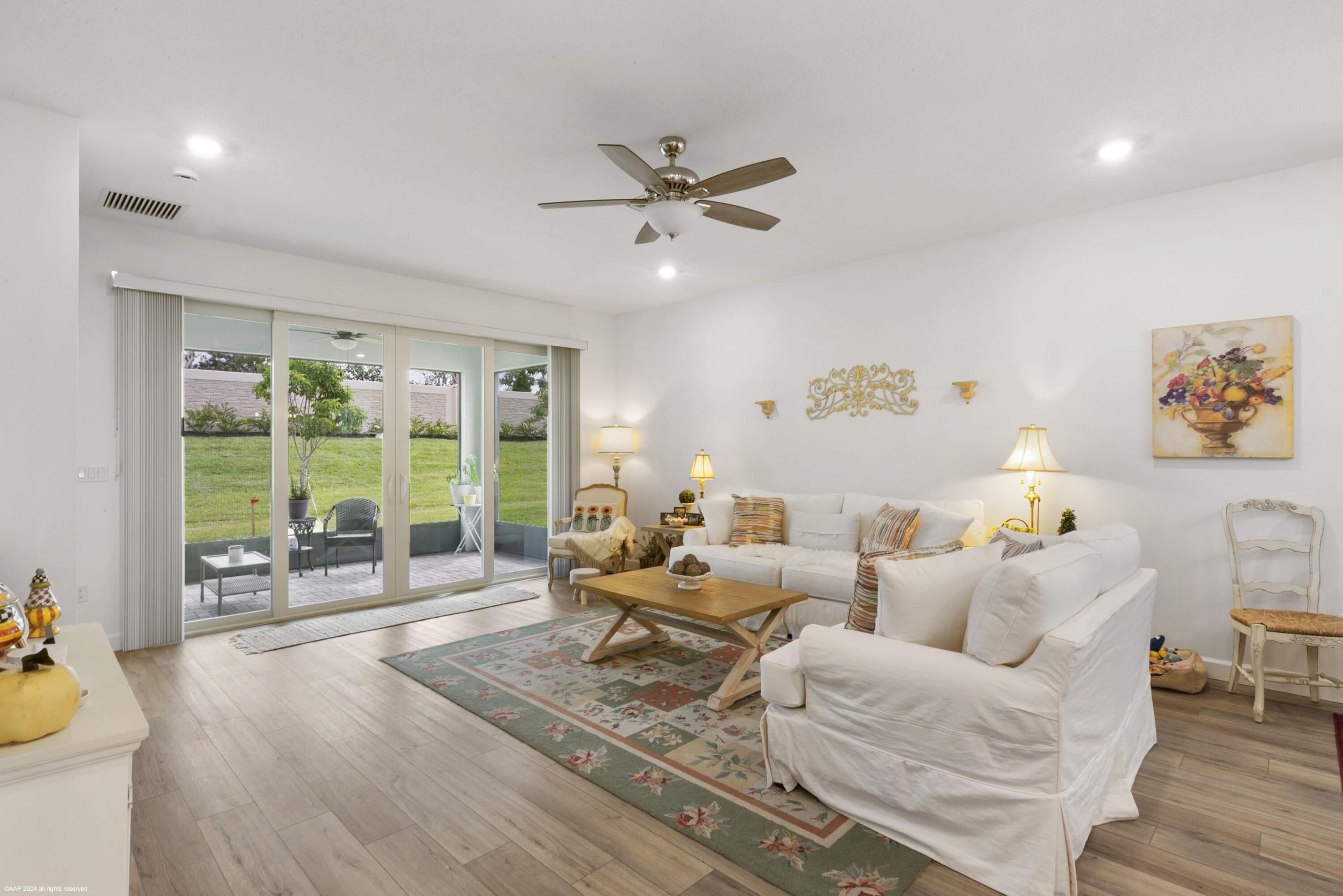 2073 SE Crosswood Way, Port St. Lucie