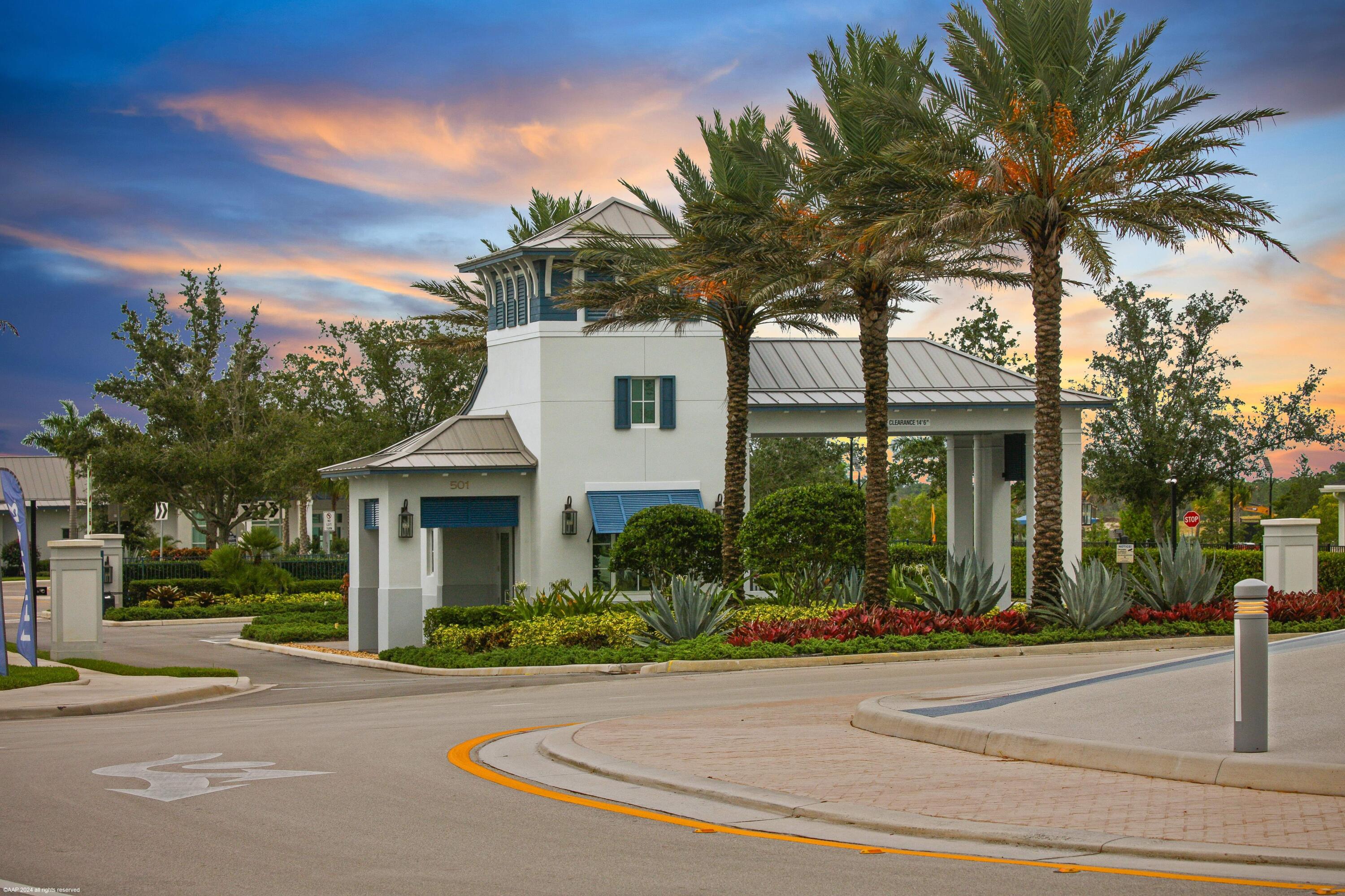 2073 SE Crosswood Way, Port St. Lucie