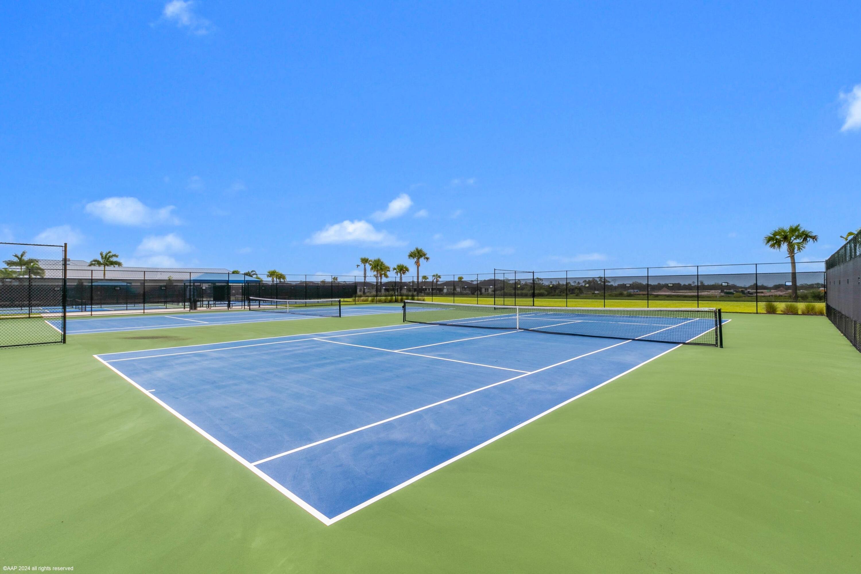 2073 SE Crosswood Way, Port St. Lucie