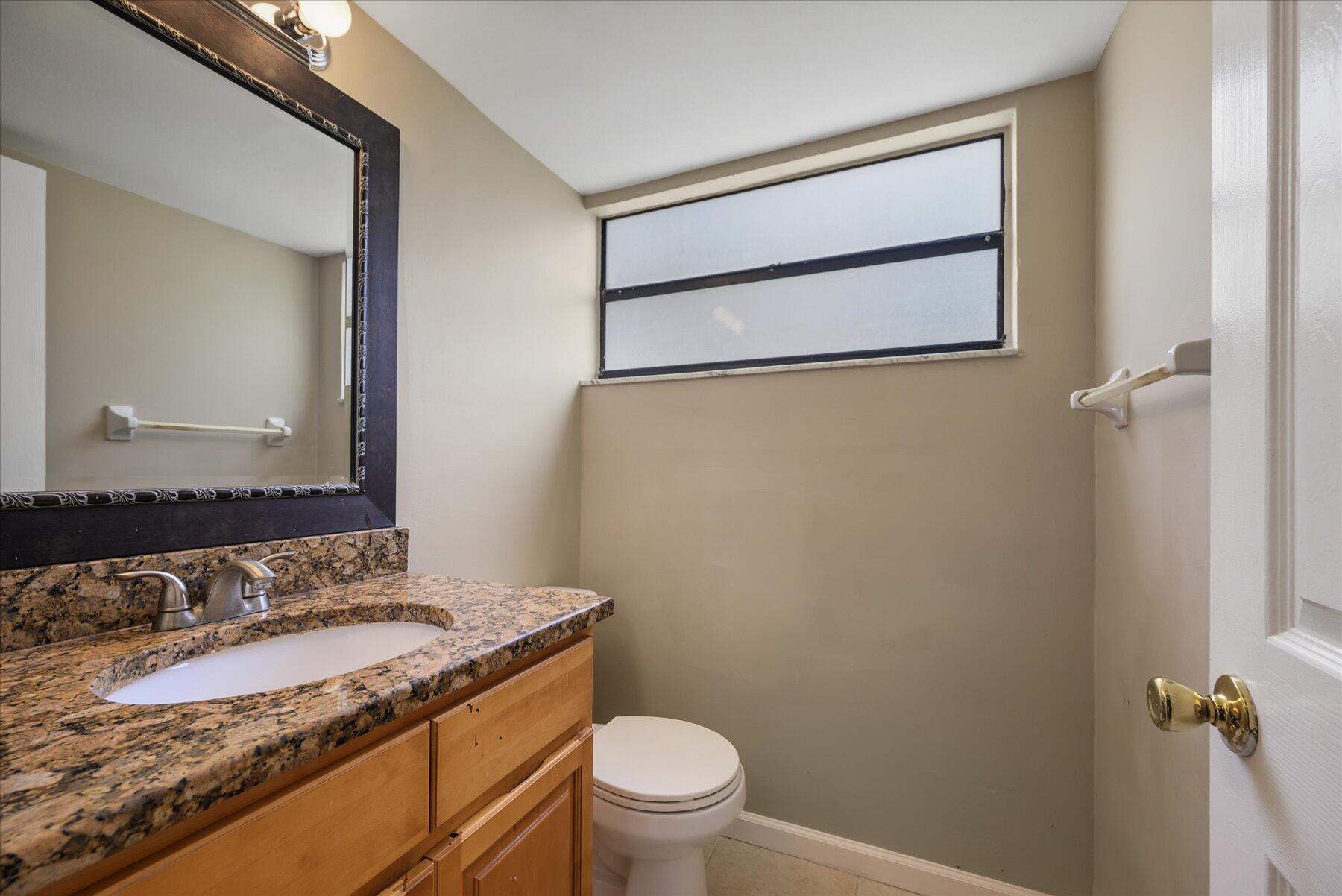 402 Lakewood Court 2b