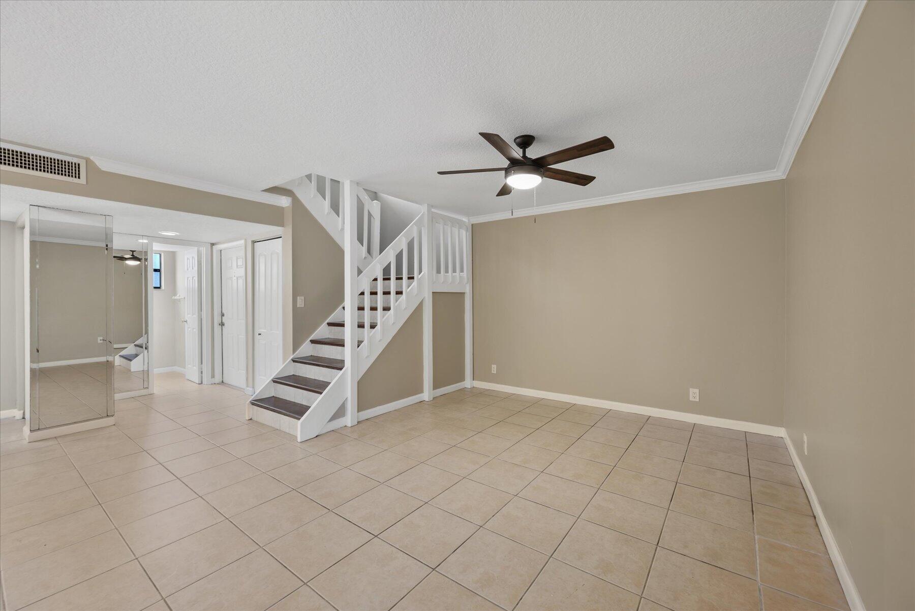 402 Lakewood Court 2b