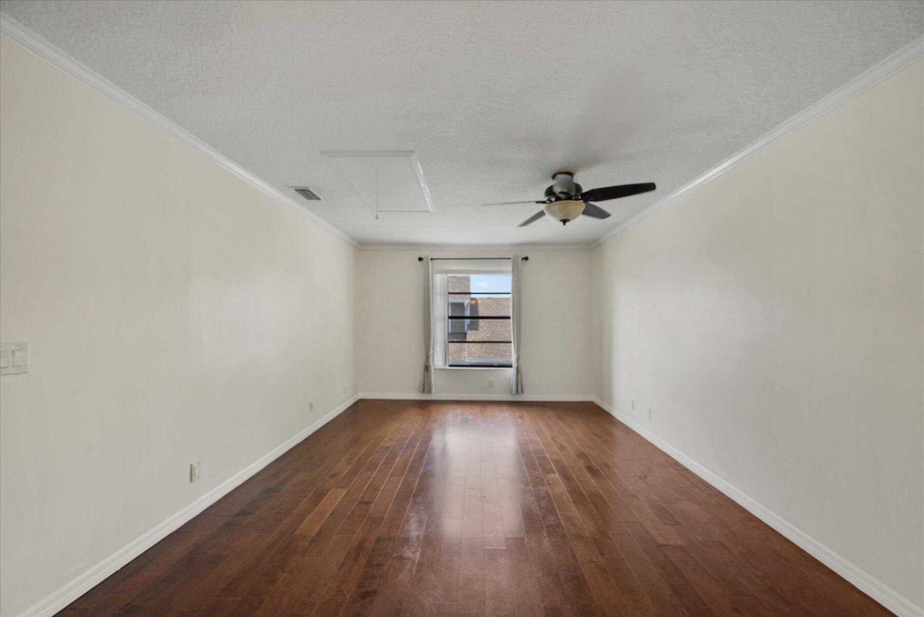 402 Lakewood Court 2b